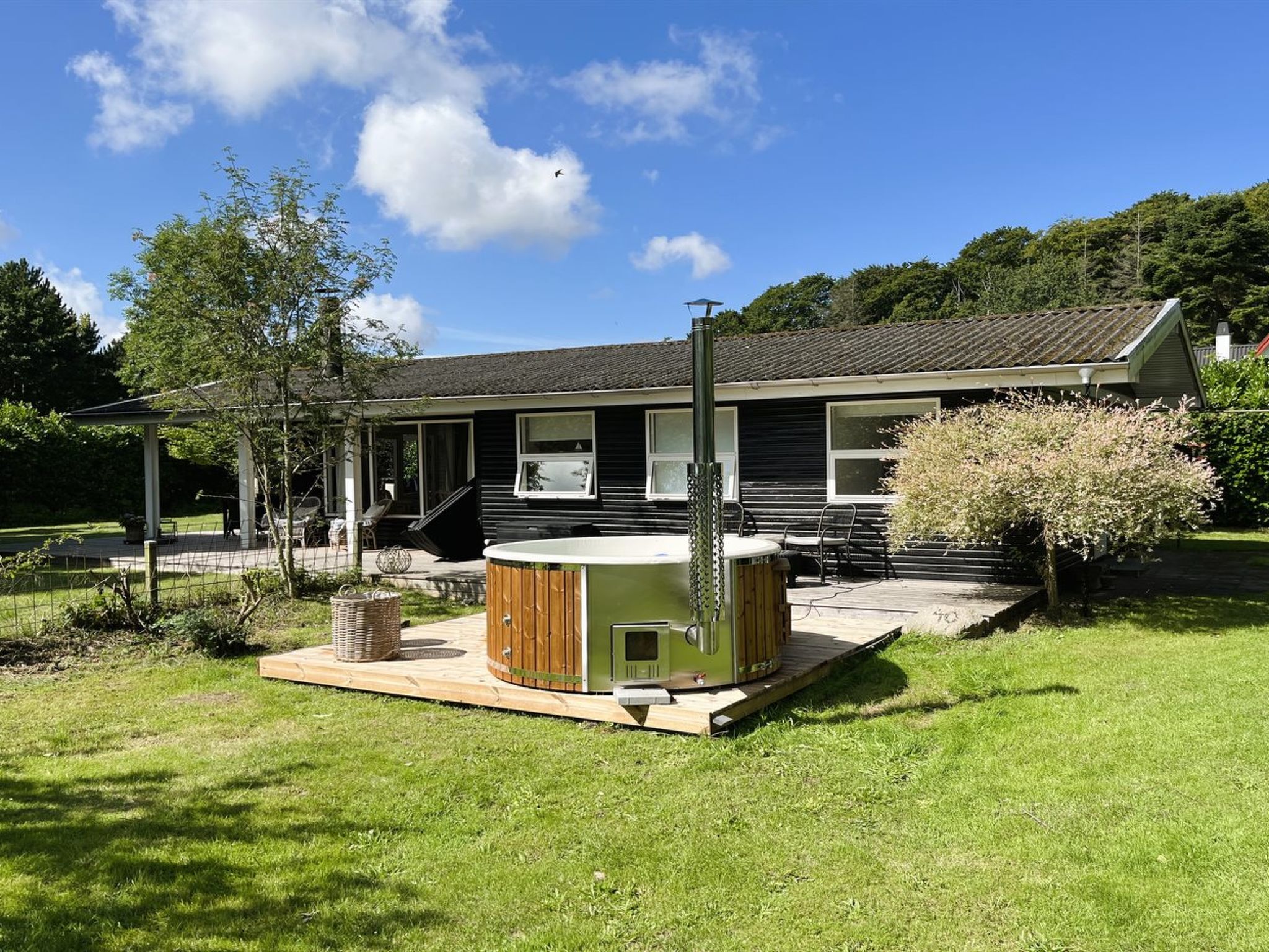 "Aksa" - 400m from the sea-Buiten