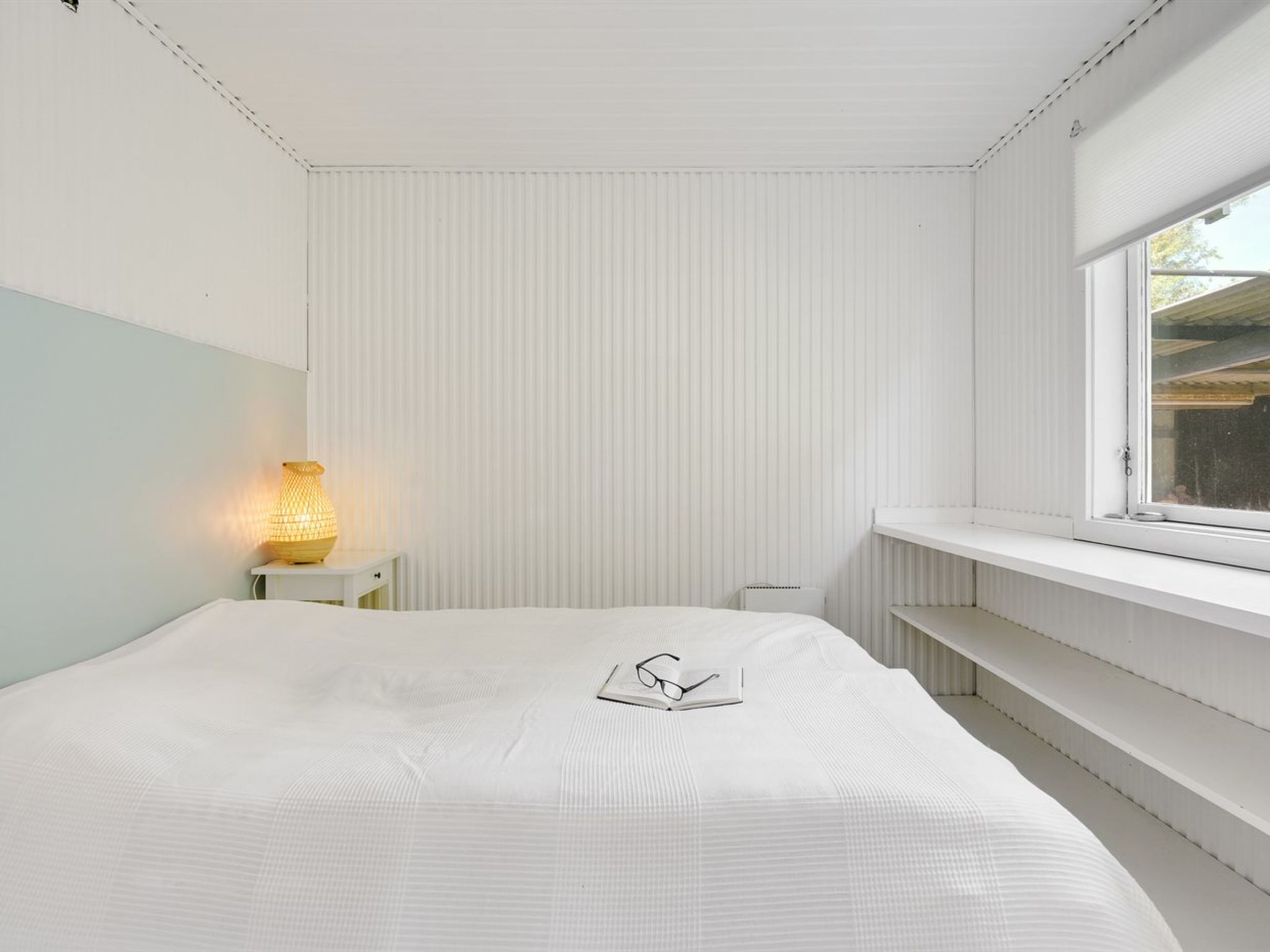 "Aksa" - 400m from the sea-Binnen