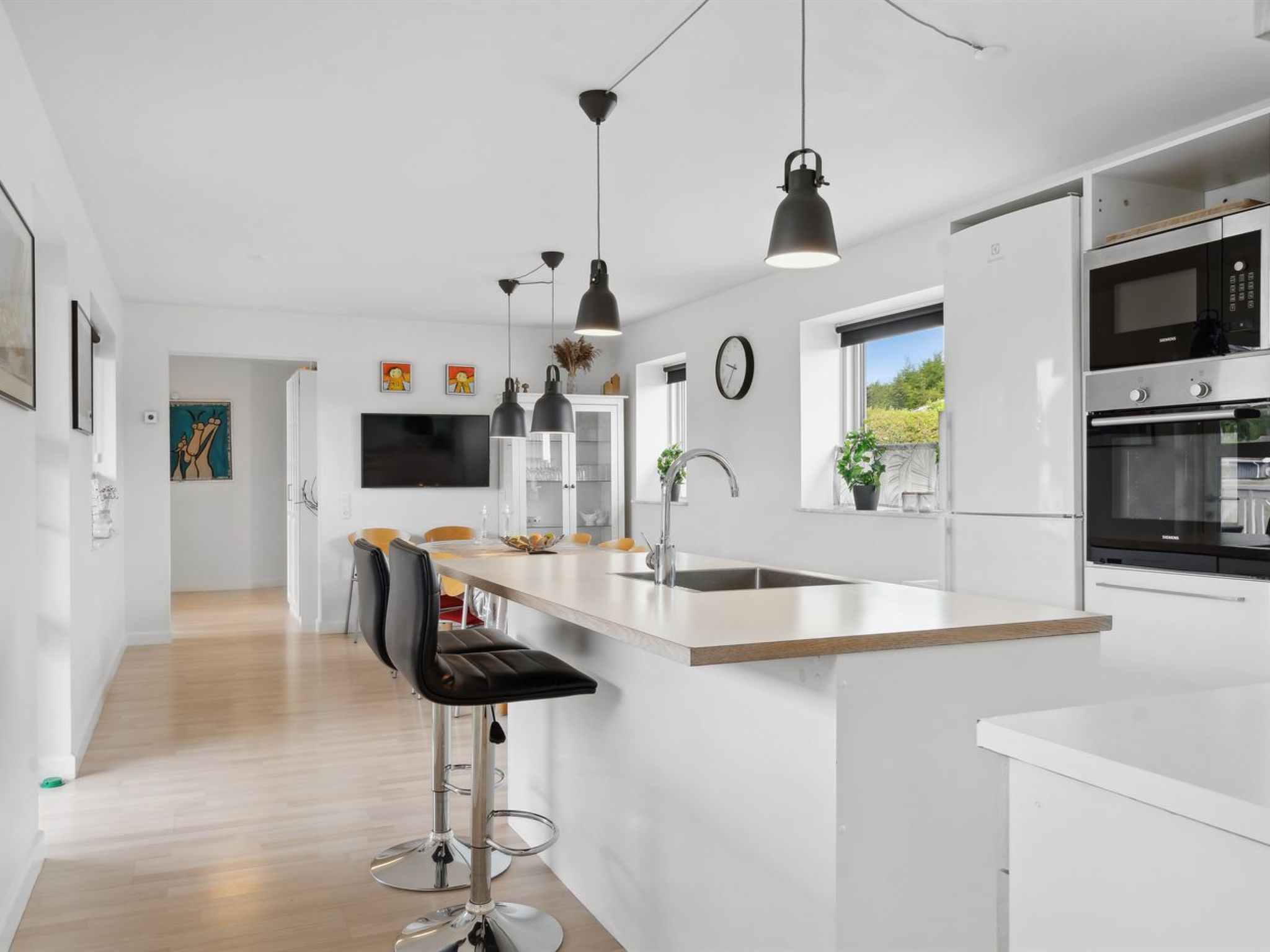 "Edo" - 575m from the sea-Inside