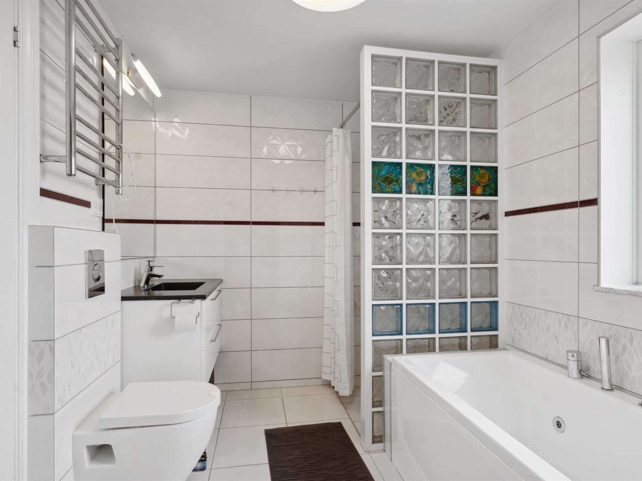 "Edo" - 575m from the sea-Inside