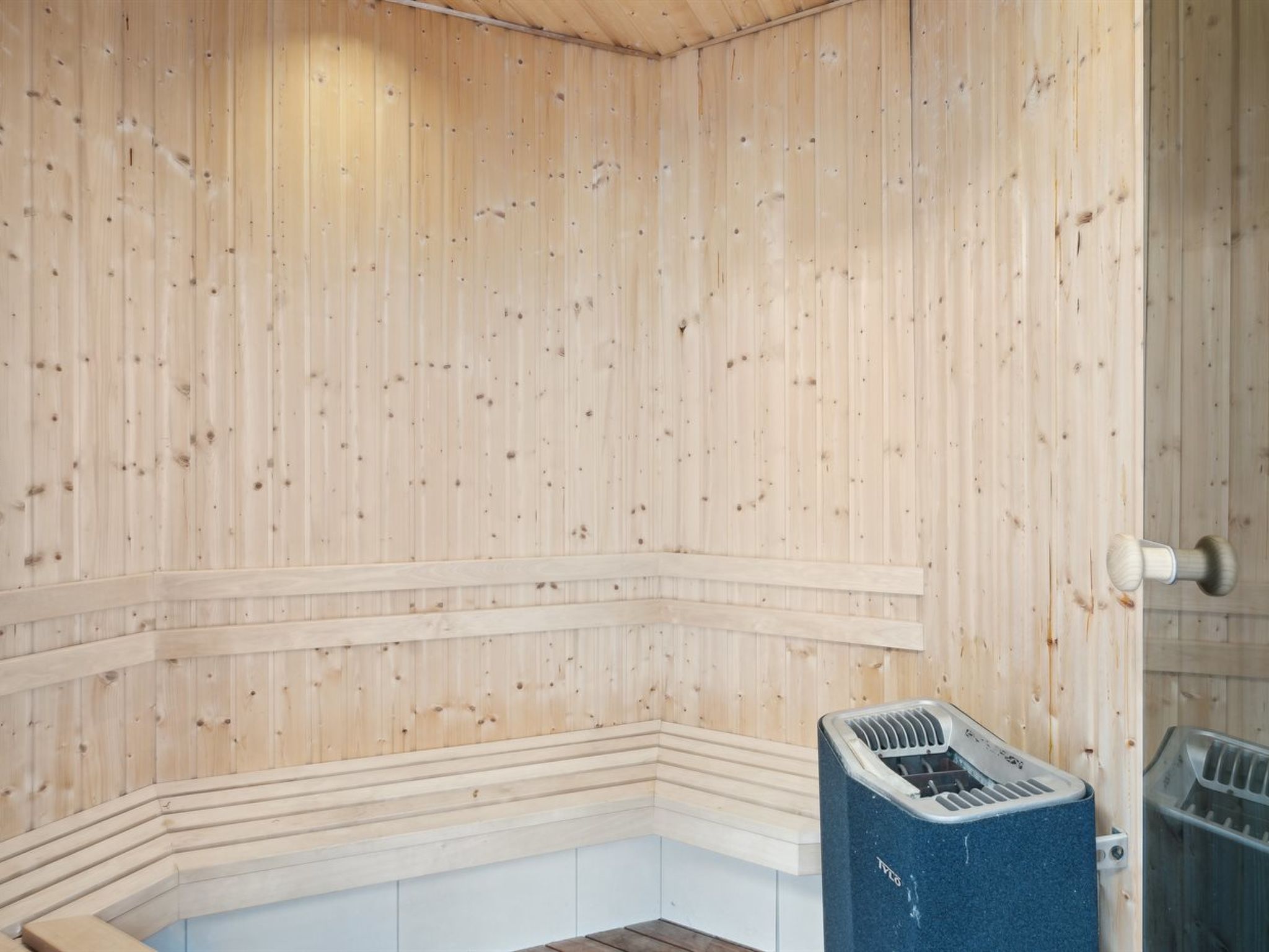 "Edo" - 575m from the sea-Inside