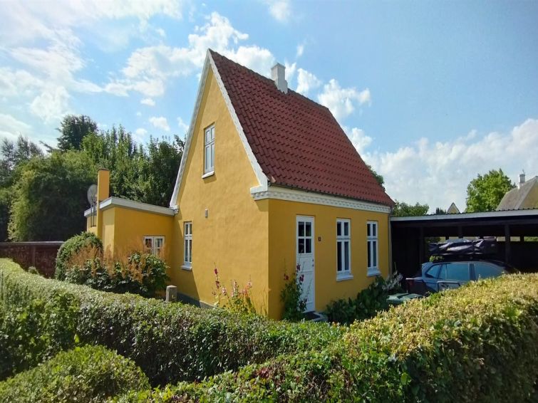 "Huno" - 2km From The Sea - Rudkøbing