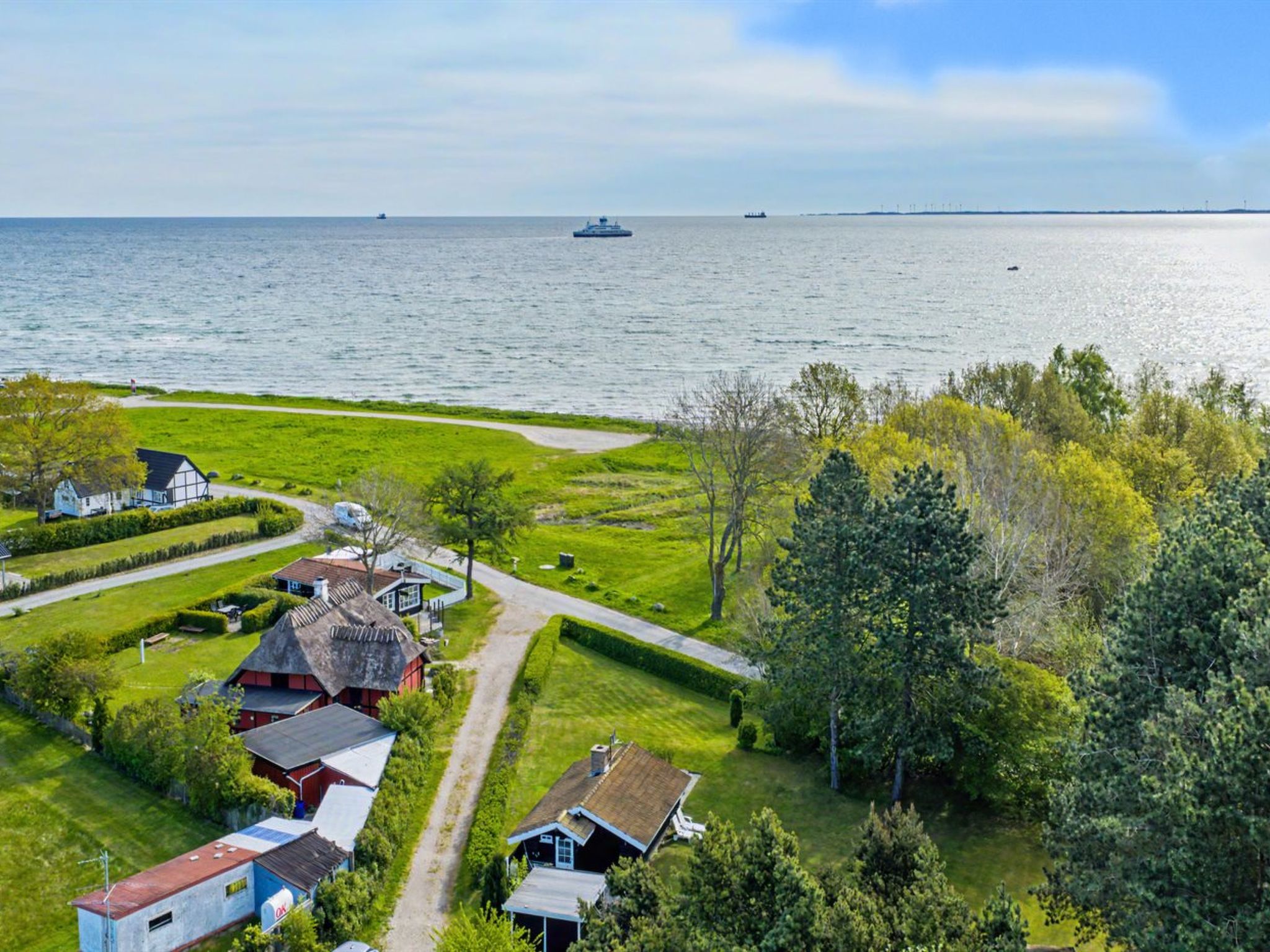 "Kato" - 125m from the sea