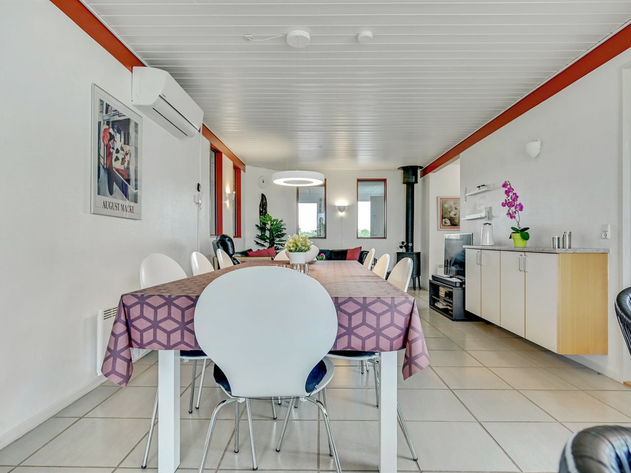 "Emly" - 1.1km from the sea - Drinnen