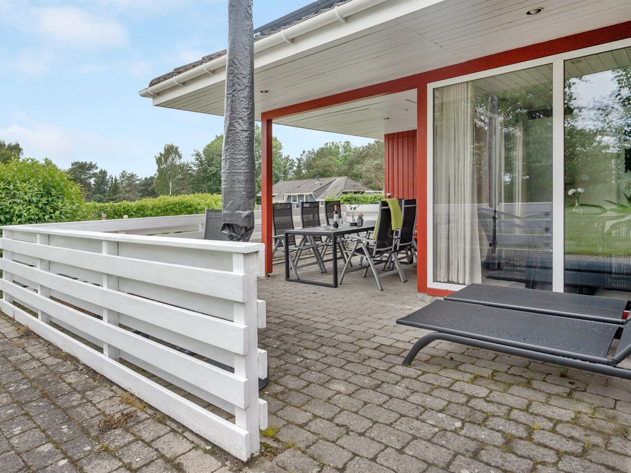 "Emly" - 1.1km from the sea - Draußen