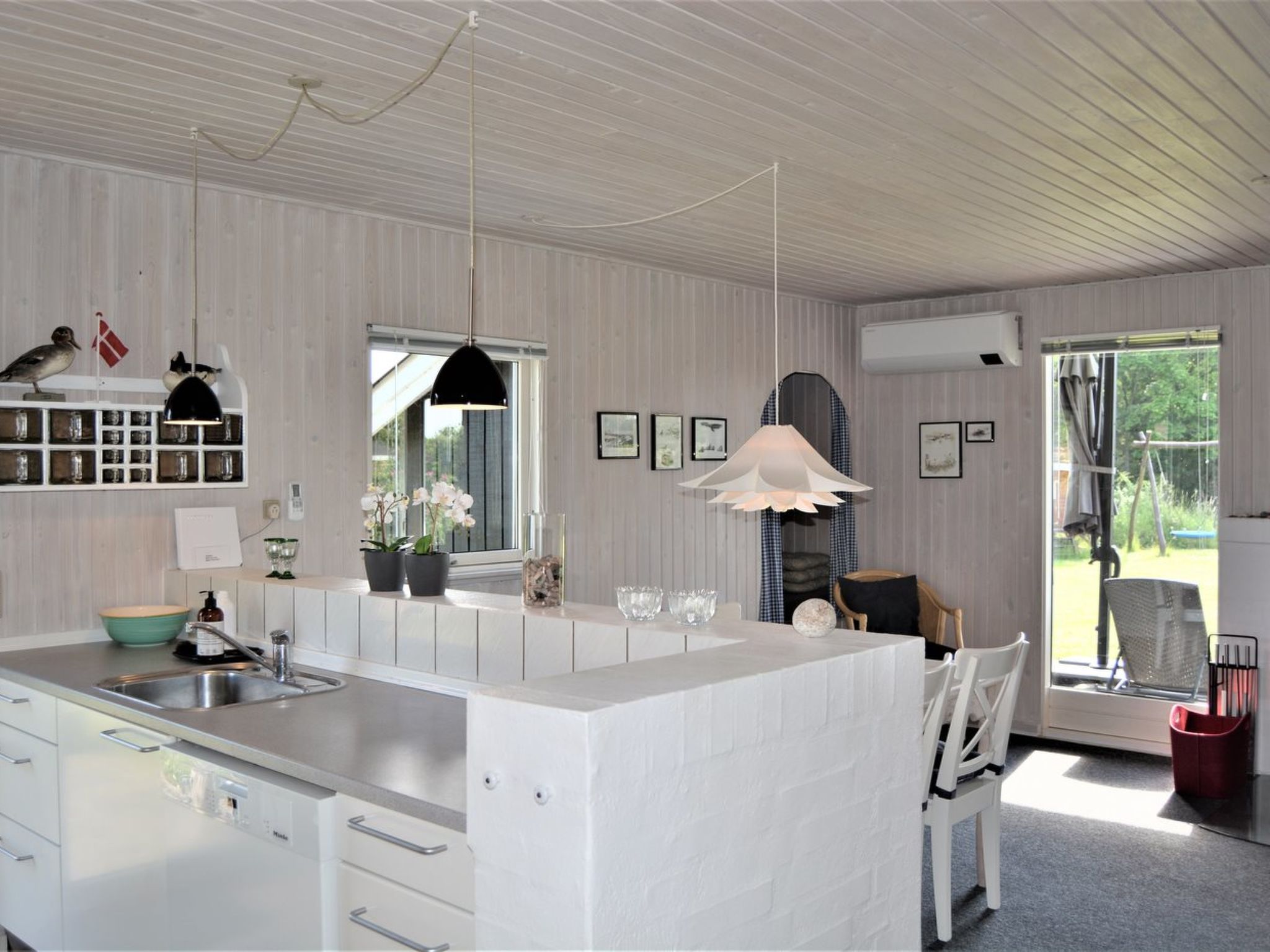"Kustaa" - 1km from the sea - Binnen