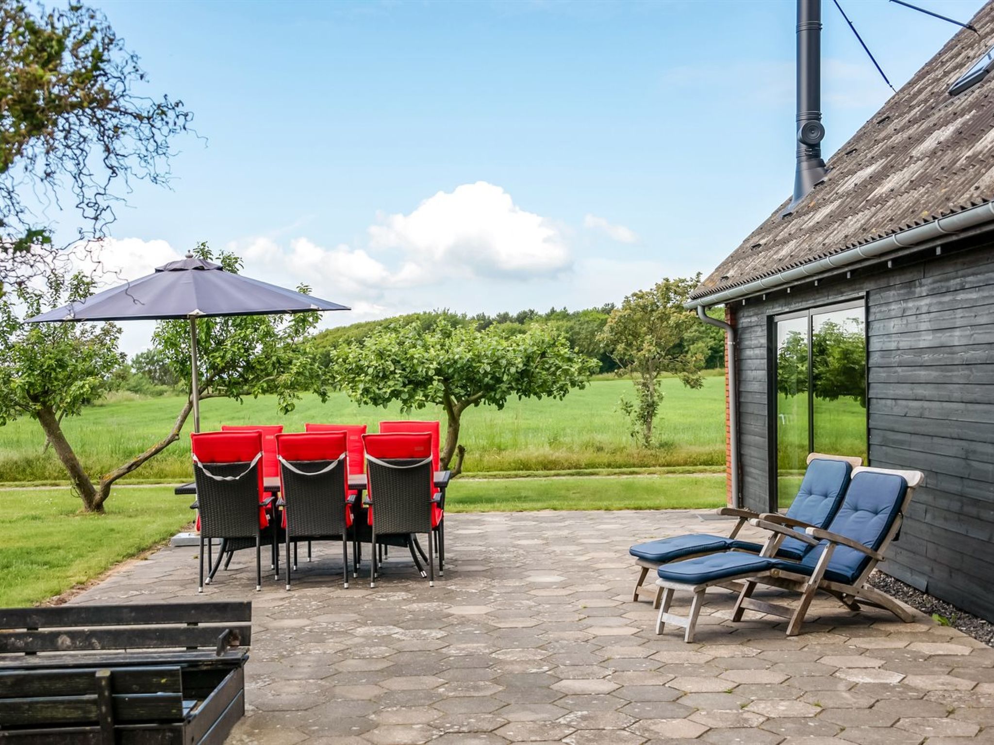 "Emin" - 100m from the sea - Buiten