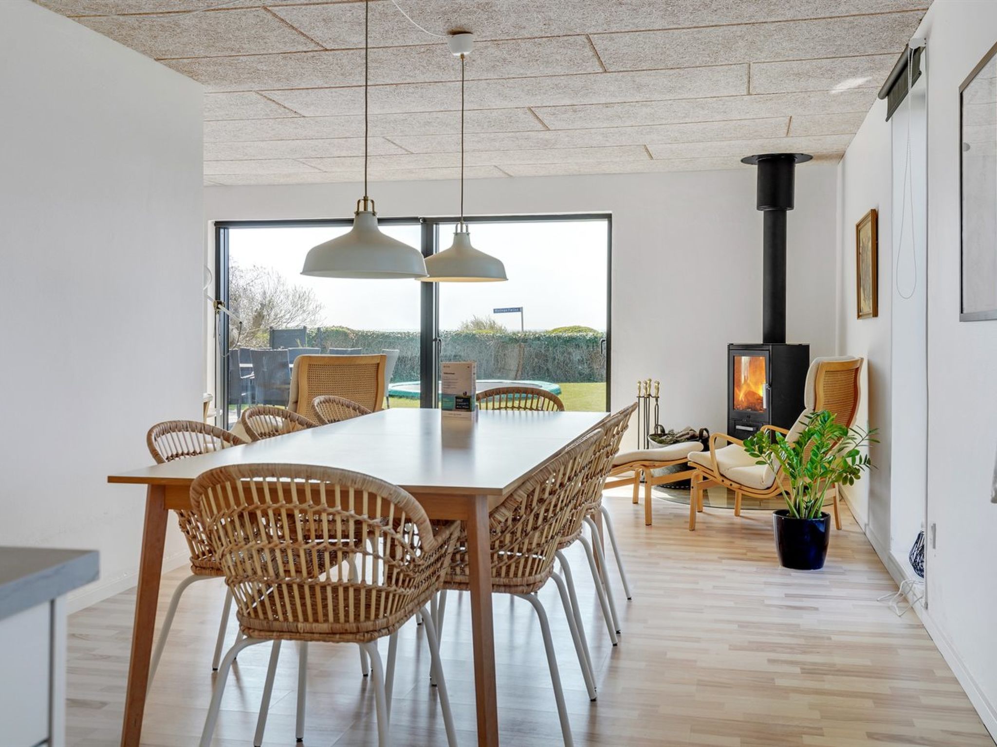 "Emin" - 100m from the sea - Binnen