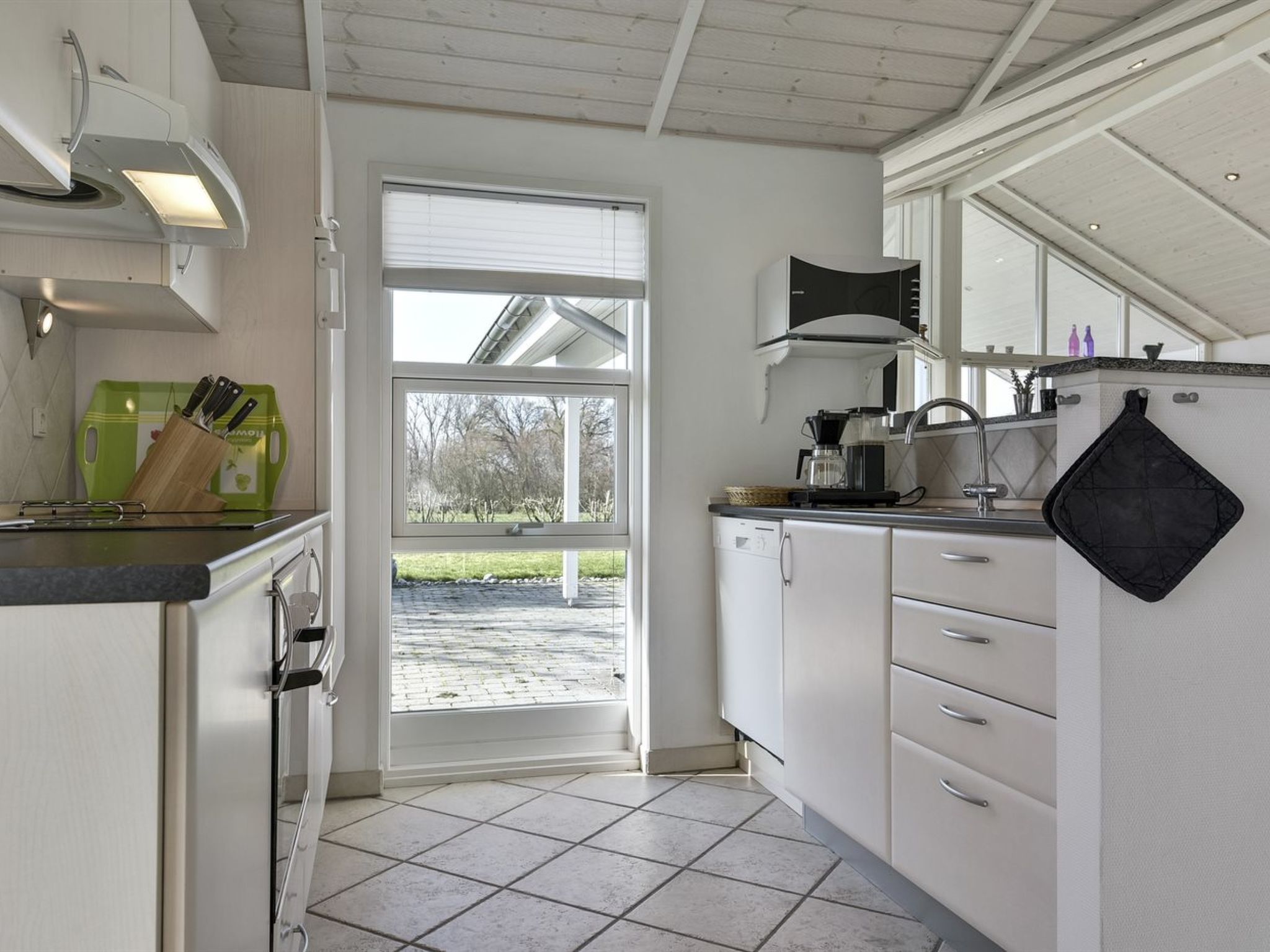 "Bara" - 600m from the sea - Binnen