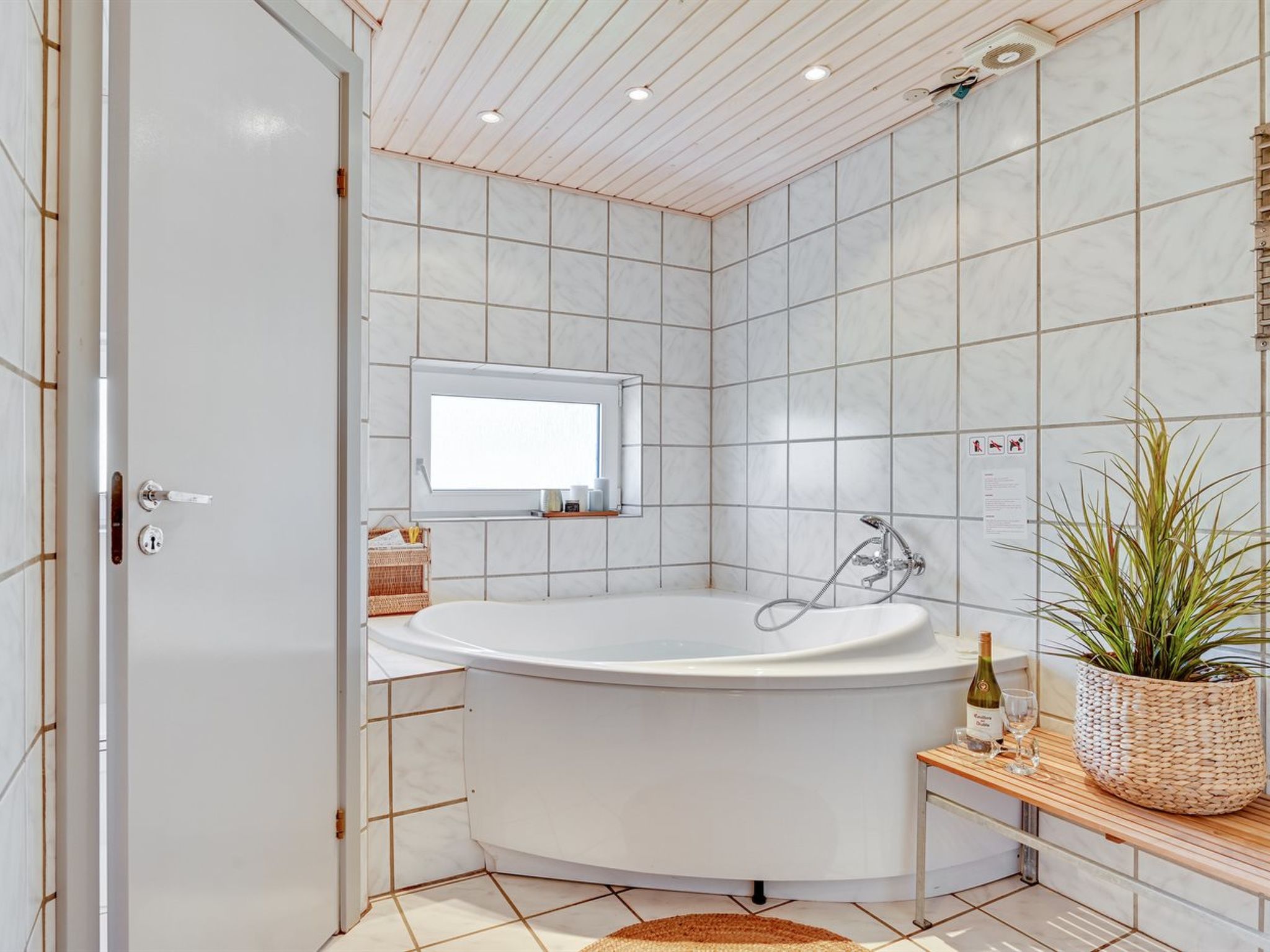 "Faina" - 100m from the sea-Binnen