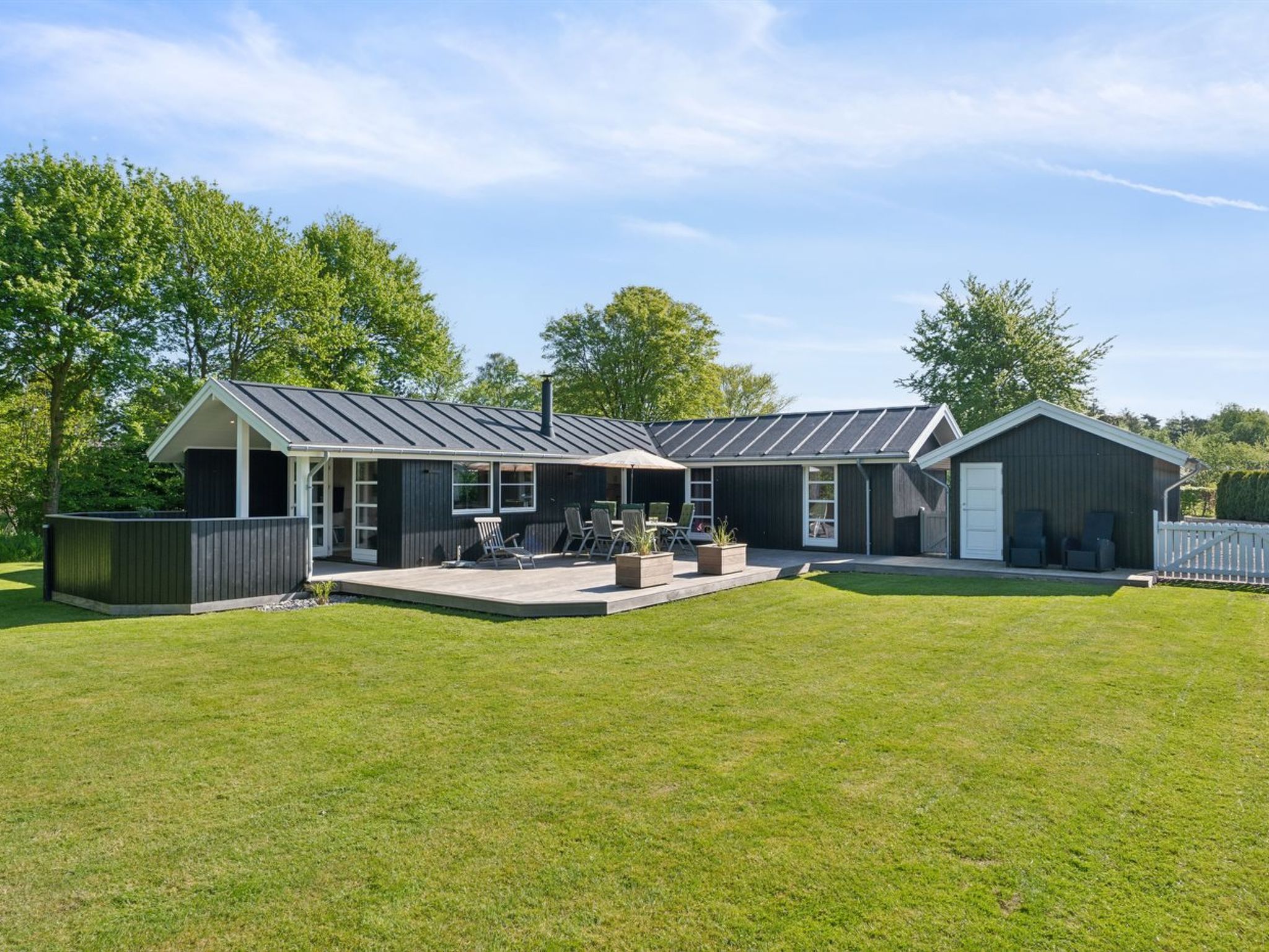 "Melvin" - 700m from the sea - Buiten