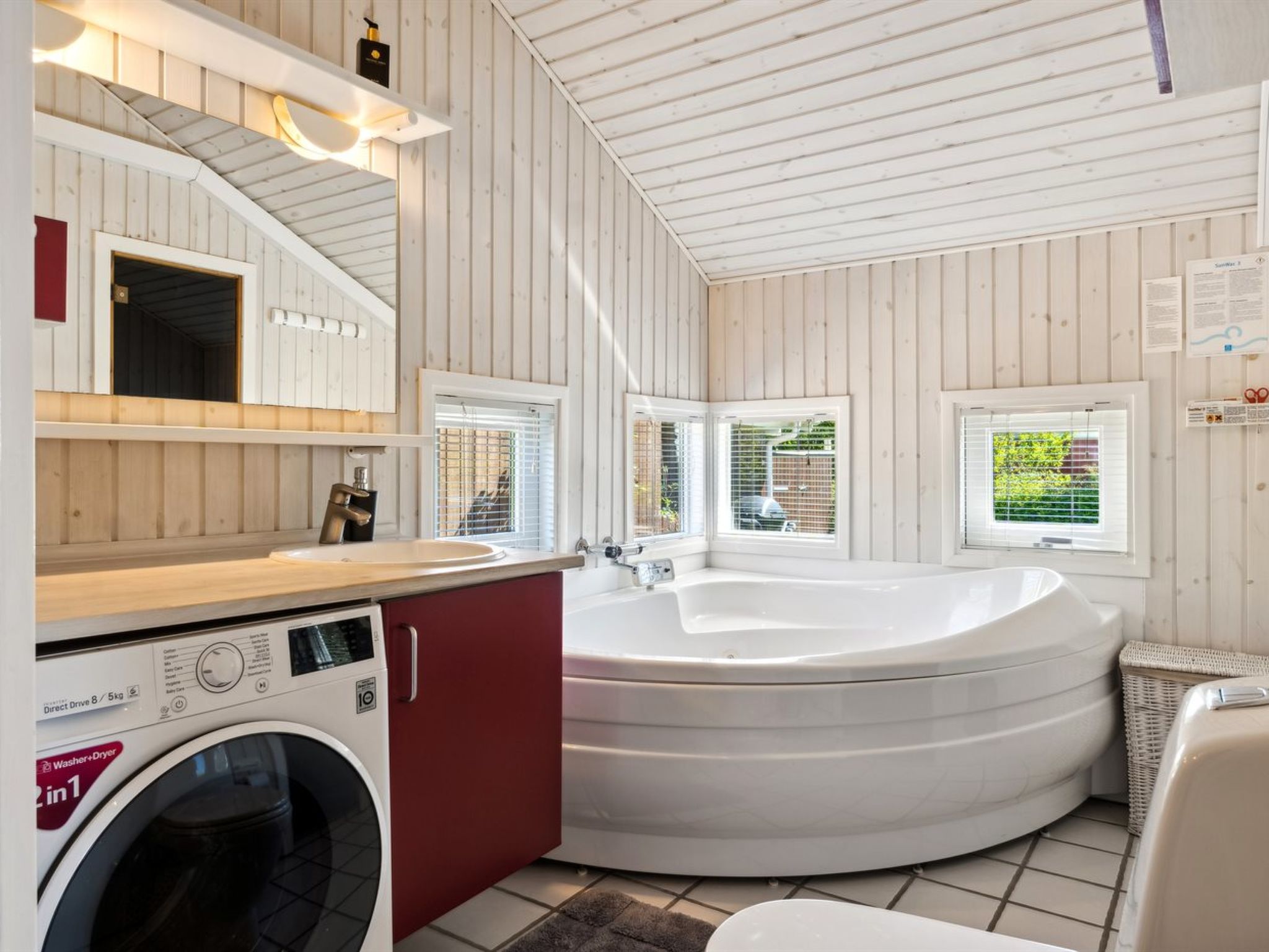 "Gunwald" - 230m from the sea-Inside