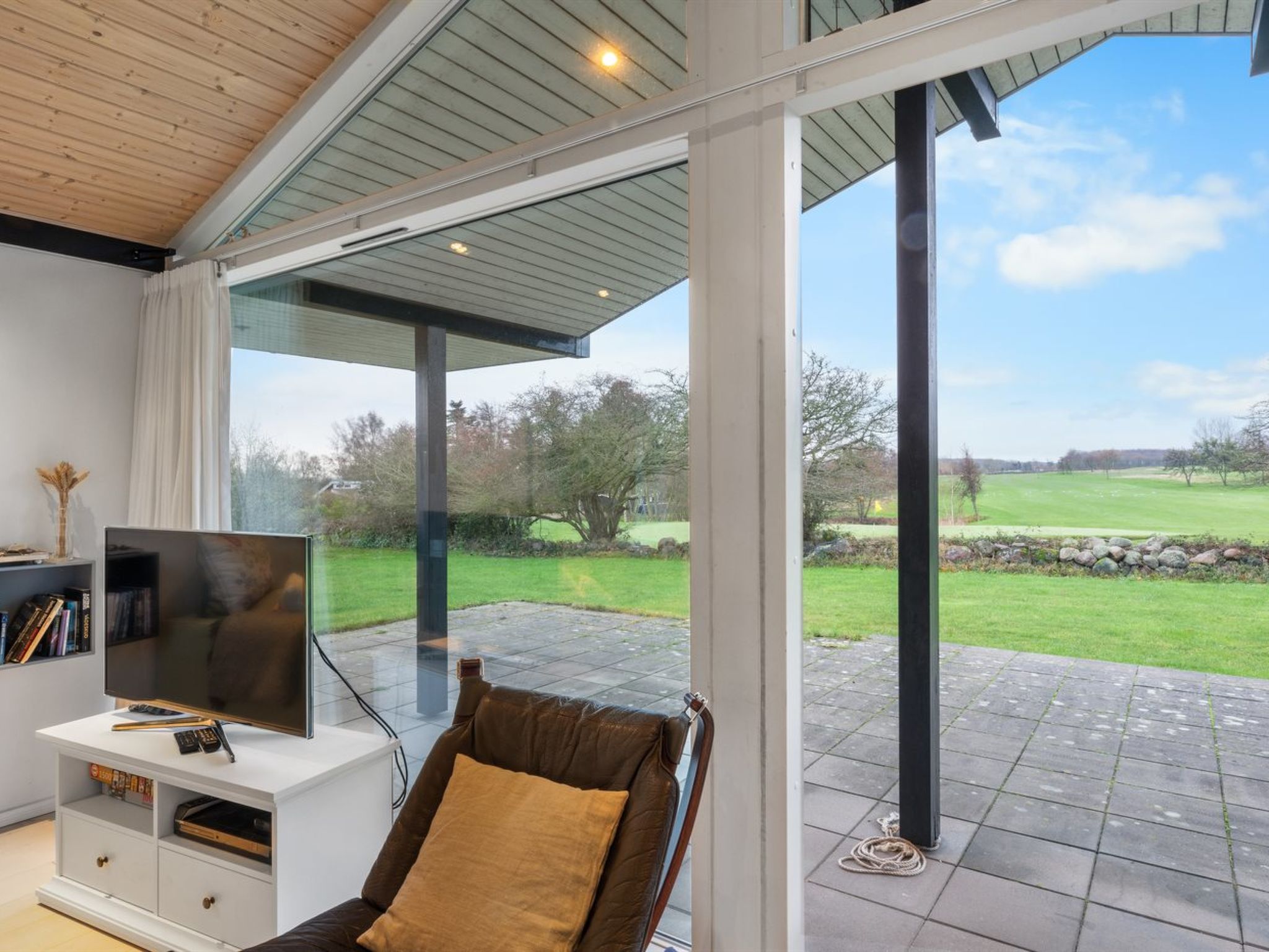 "Erlinda" - 600m from the sea - Buiten