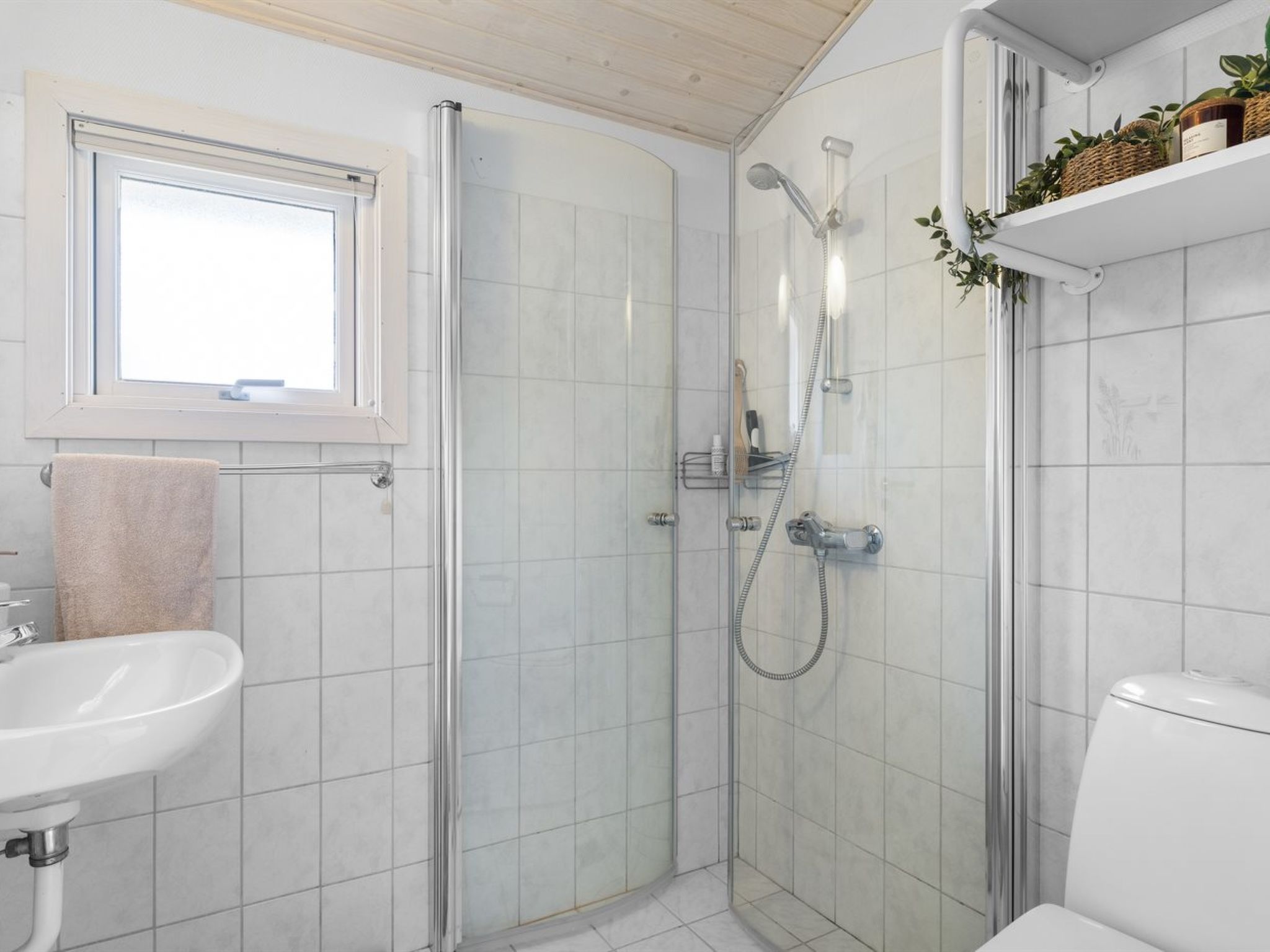 "Frederikke" - 875m from the sea - Binnen