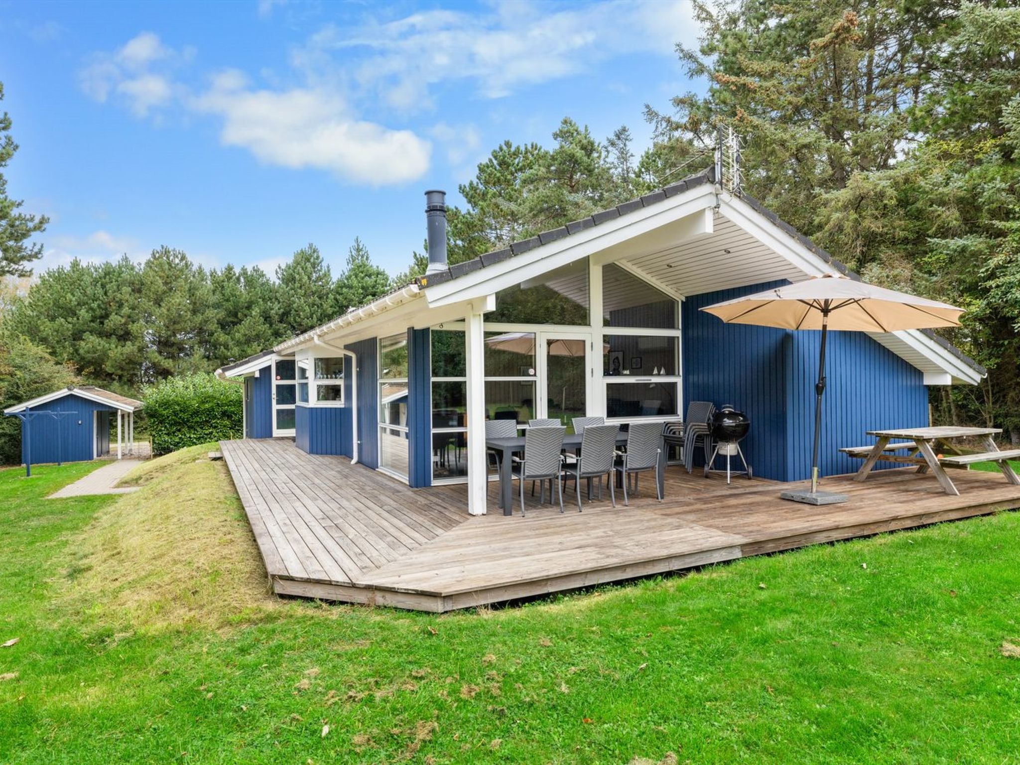 "Ellinor" - 190m from the sea
