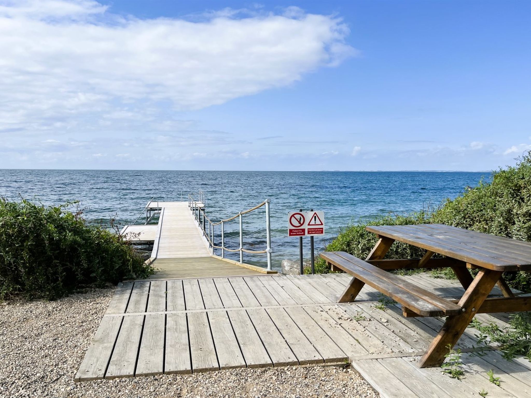 "Ellinor" - 190m from the sea - Buiten
