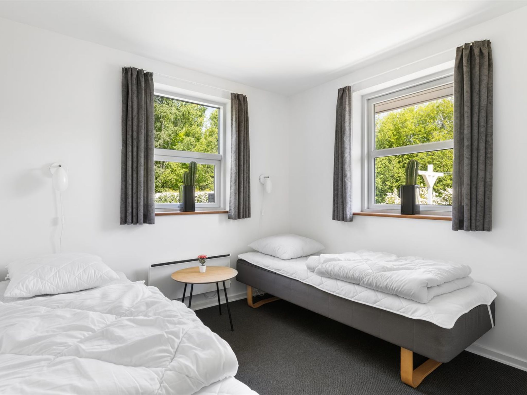 "Merrit" - 280m from the sea-Binnen