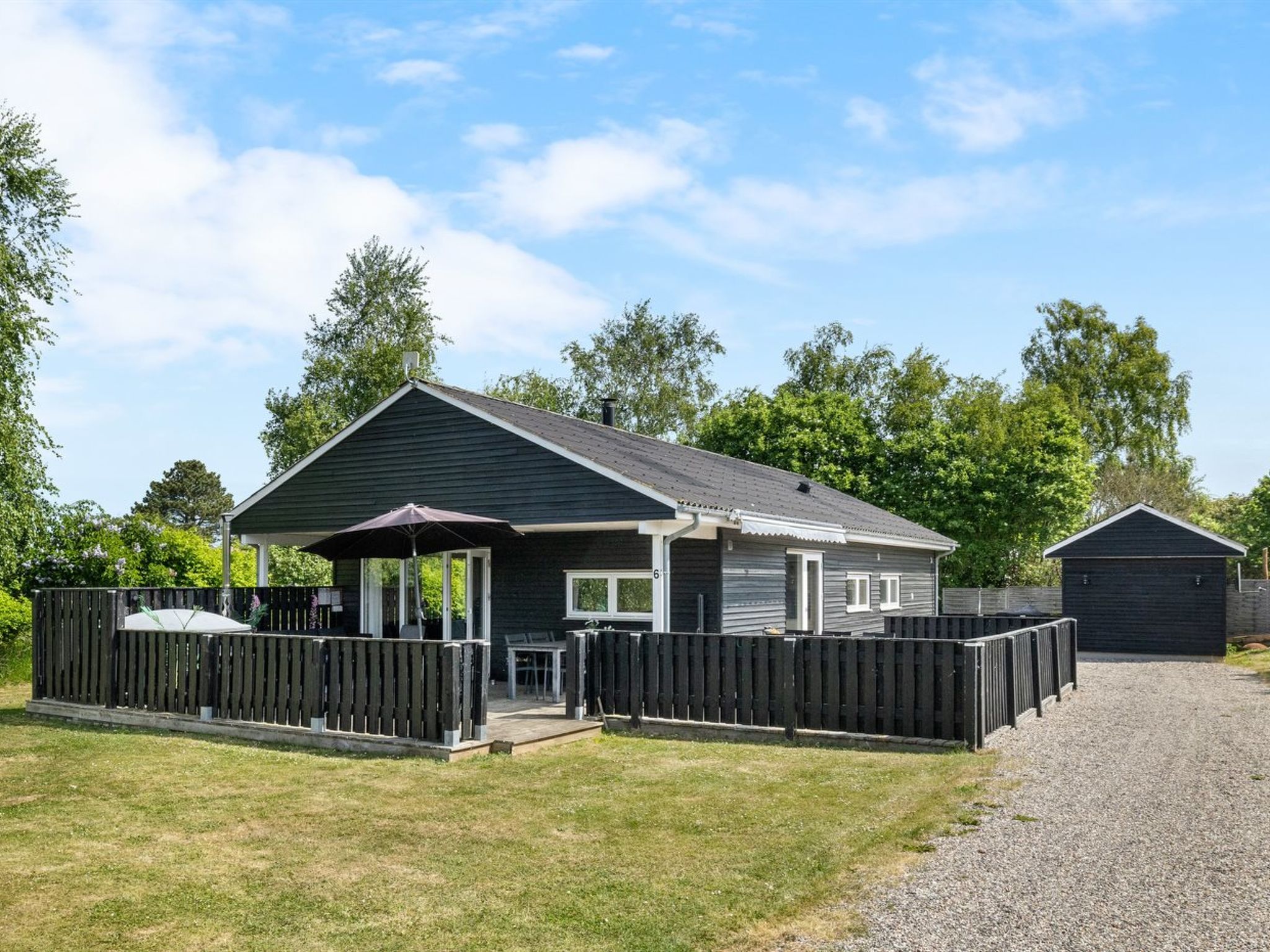 'Anouk' - 700m from the sea