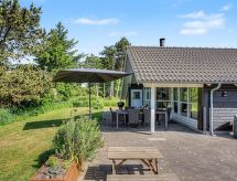 Gudrid: Ruime vakantiewoning met sauna op 550 meter van zee - thumbnail 2