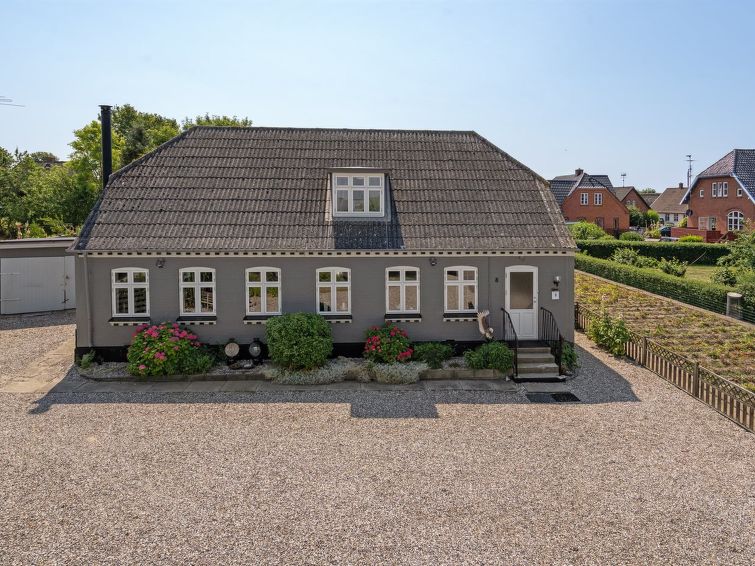 7-persoons vakantiehuis met open haard op 250m van zee in Bagenkop in Bagenkop