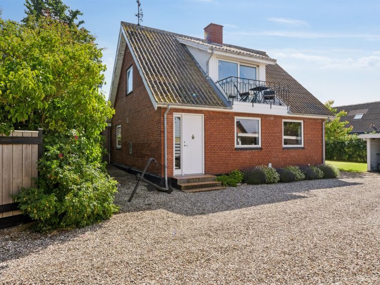 Gezellig vakantiehuis met open haard op 200m van zee in Bagenkop in Bagenkop