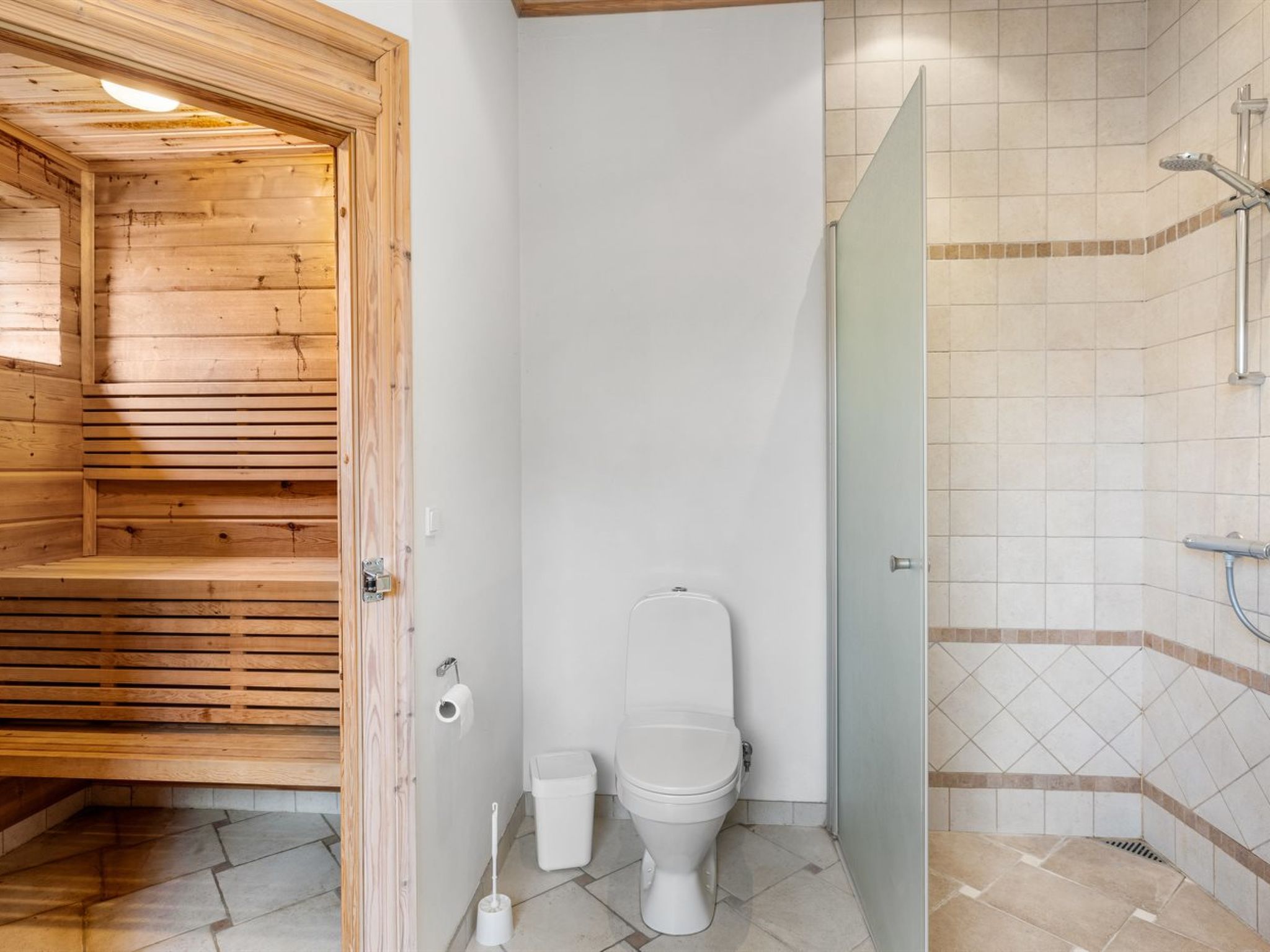 Whirlpool & sauna in ruim vakantiehuis in Bagenkop, vlakbij zee - foto 11
