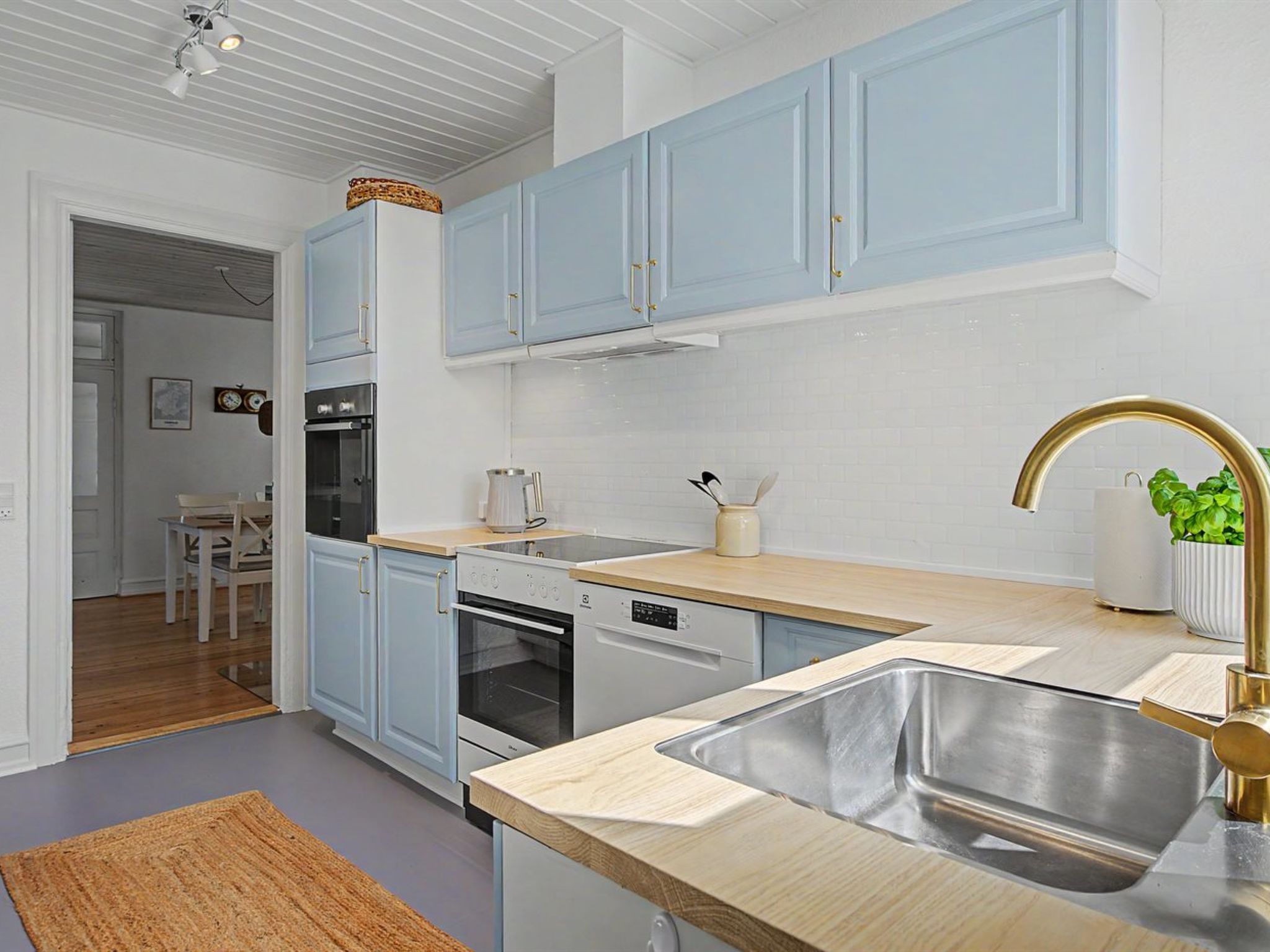 "Hanni" - 600m from the sea - Binnen