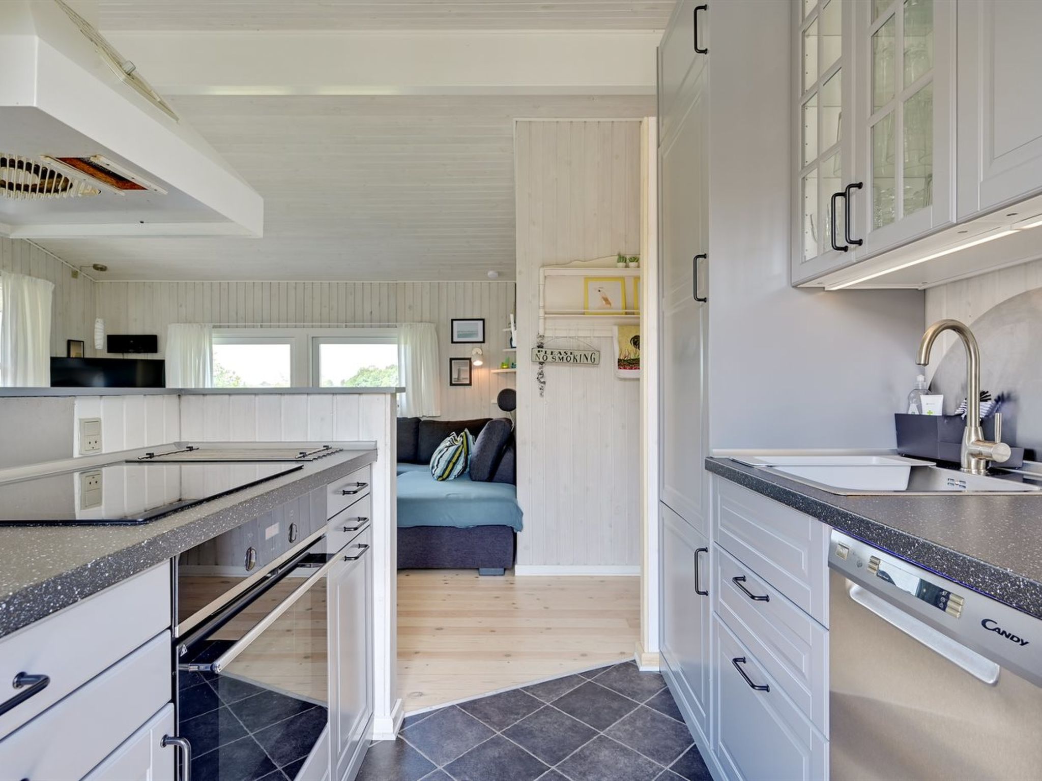 "Raija" - 400m from the sea - Binnen