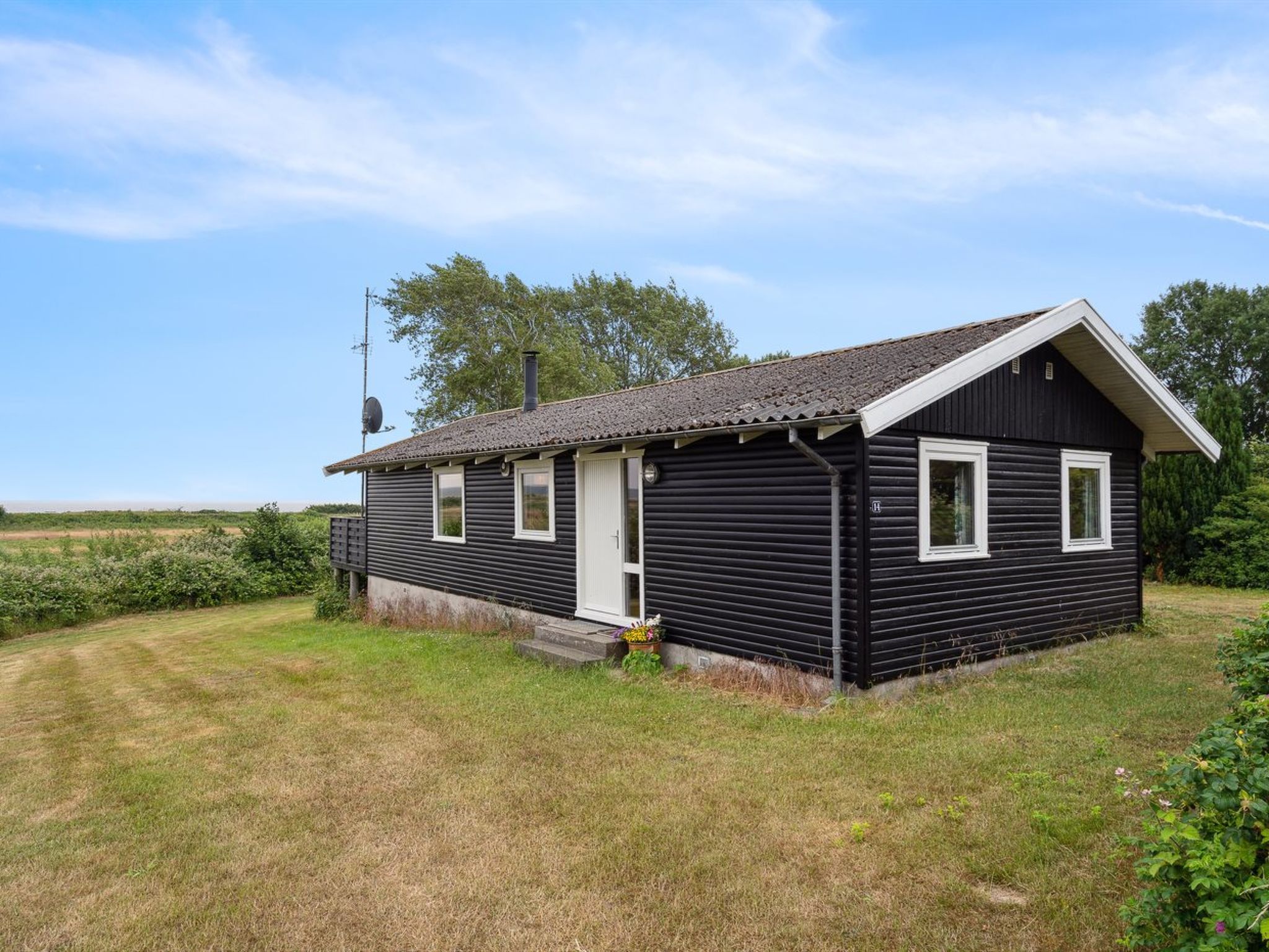 "Bridgette" - 100m from the sea - Buiten