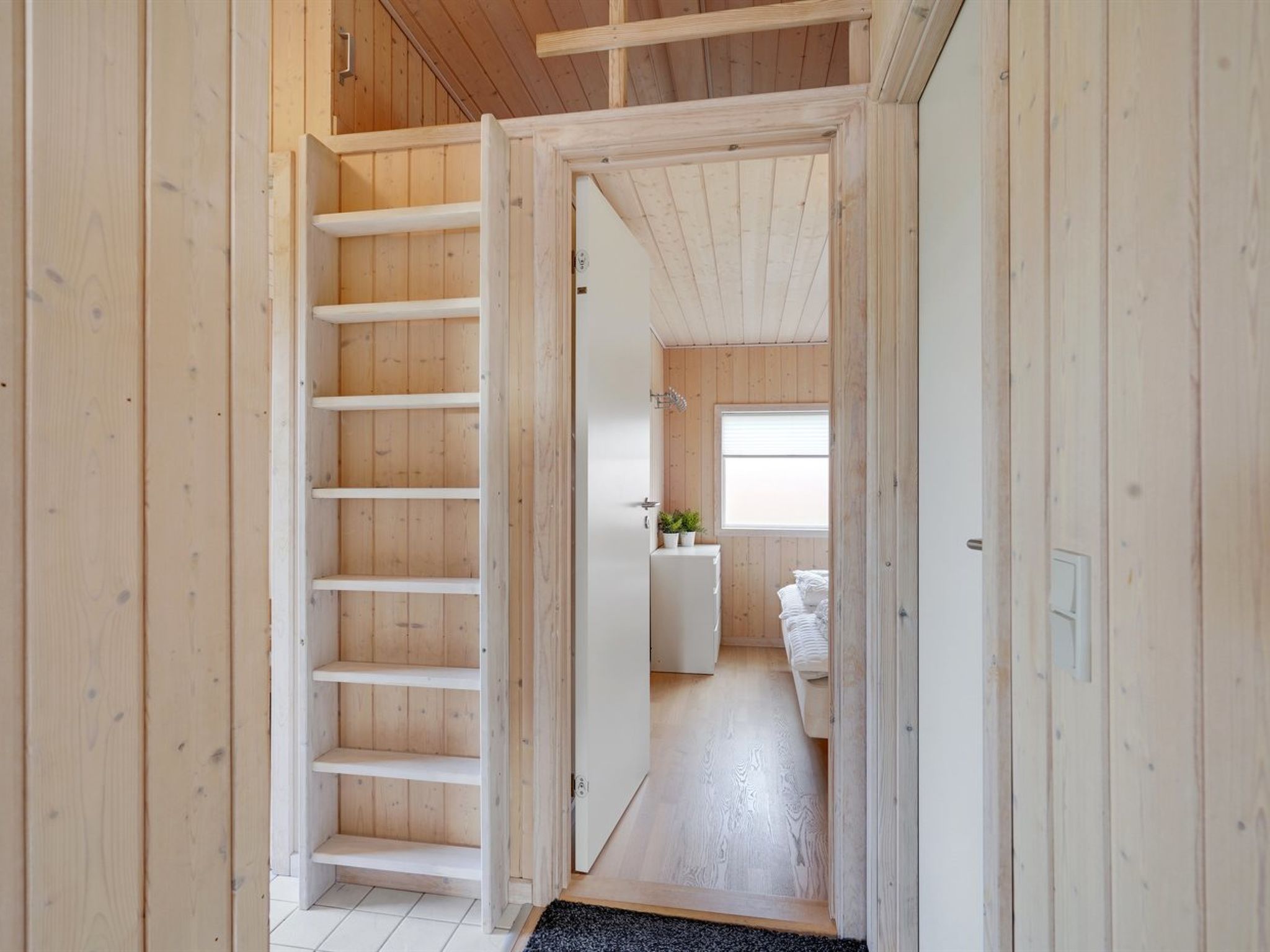 "Sointu" - 250m from the sea - Binnen