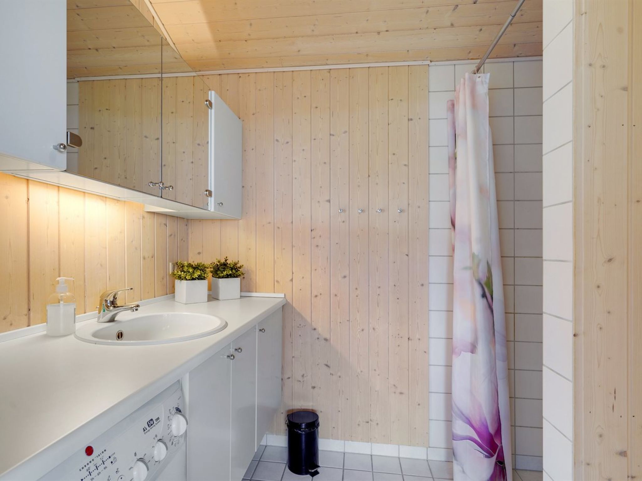 "Sointu" - 250m from the sea - Binnen