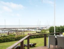 Vakantiehuis Stefanie: Luxe & Ruimte op Slechts 10 Meter van de Zee in Tranekær - thumbnail 6