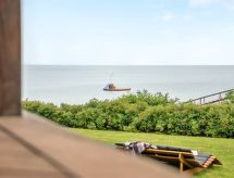Vakantiehuis Stefanie: Luxe & Ruimte op Slechts 10 Meter van de Zee in Tranekær - thumbnail 5
