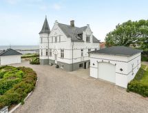 "Stefanie" - 10m from the sea