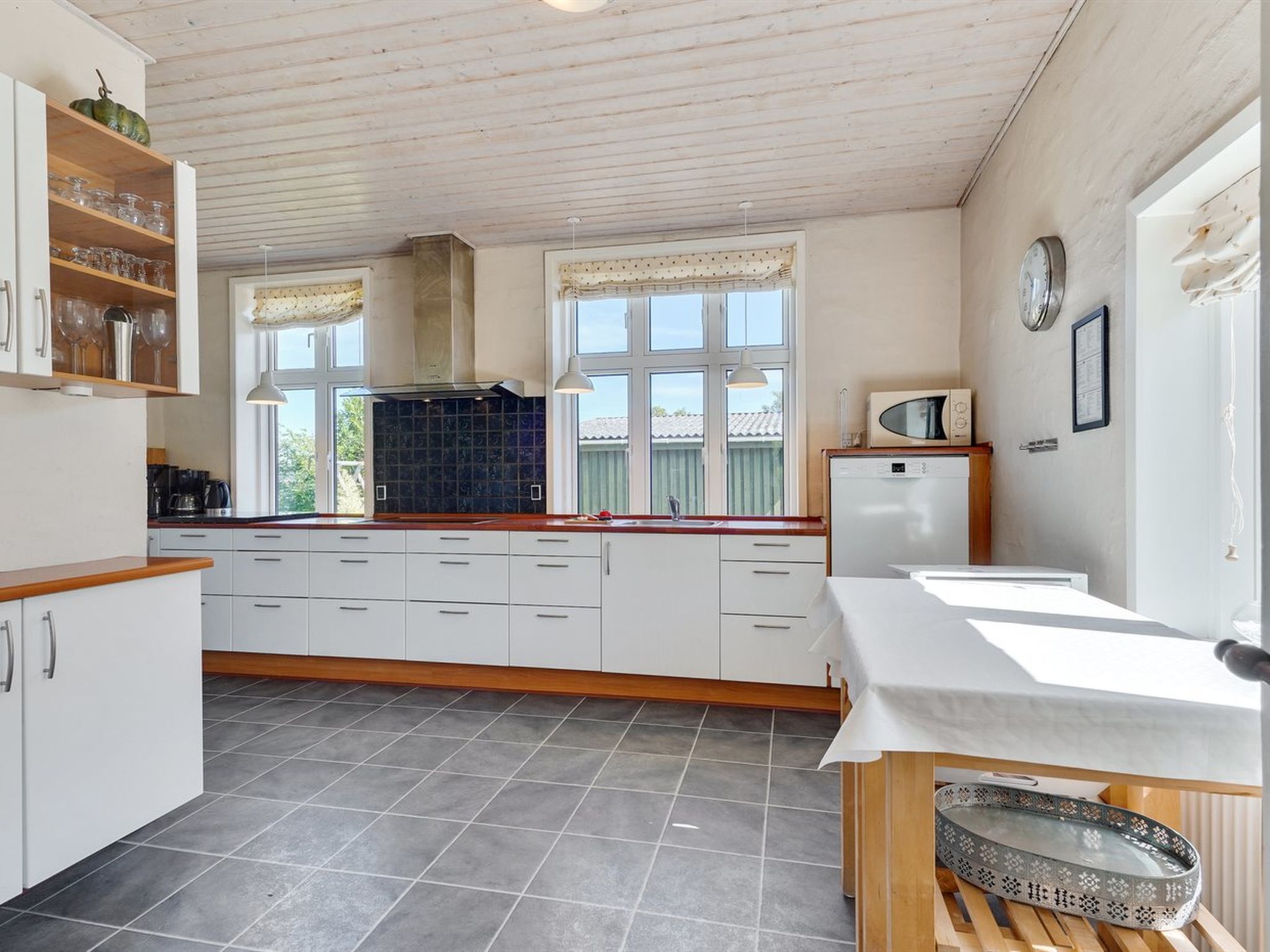 "Dvonta" - 170m from the sea - Drinnen