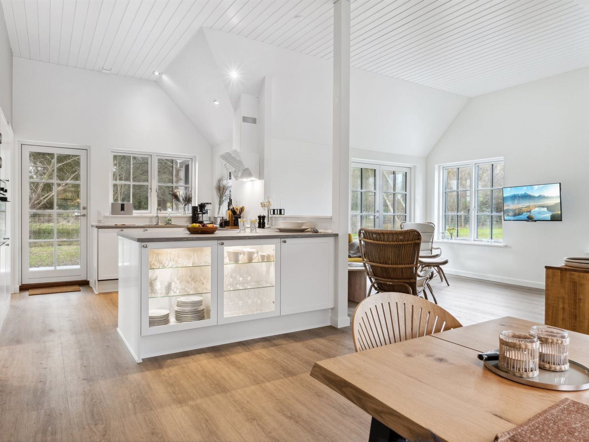 "Emmalina" - 1.3km from the sea - Binnen