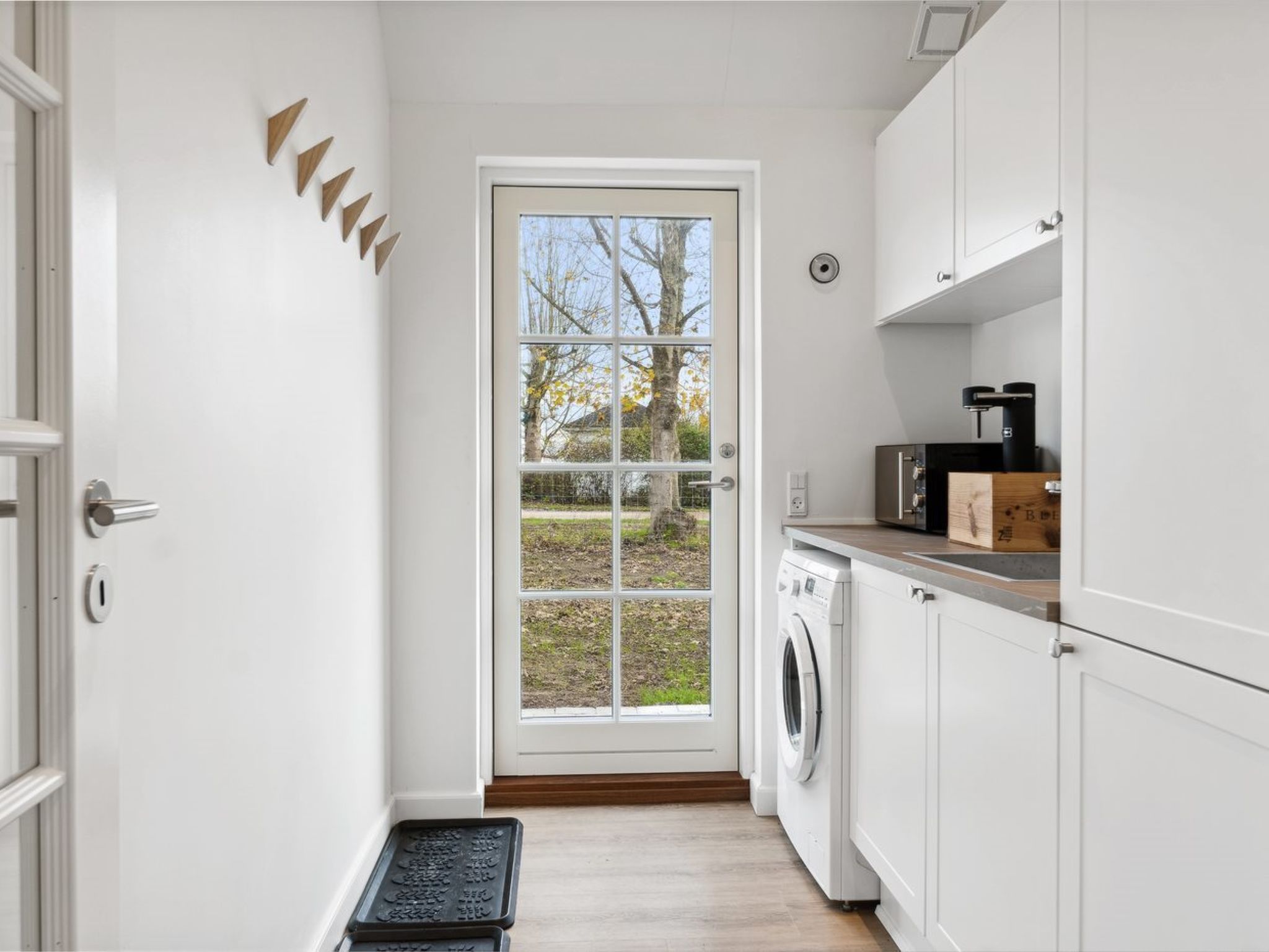 "Emmalina" - 1.3km from the sea - Binnen