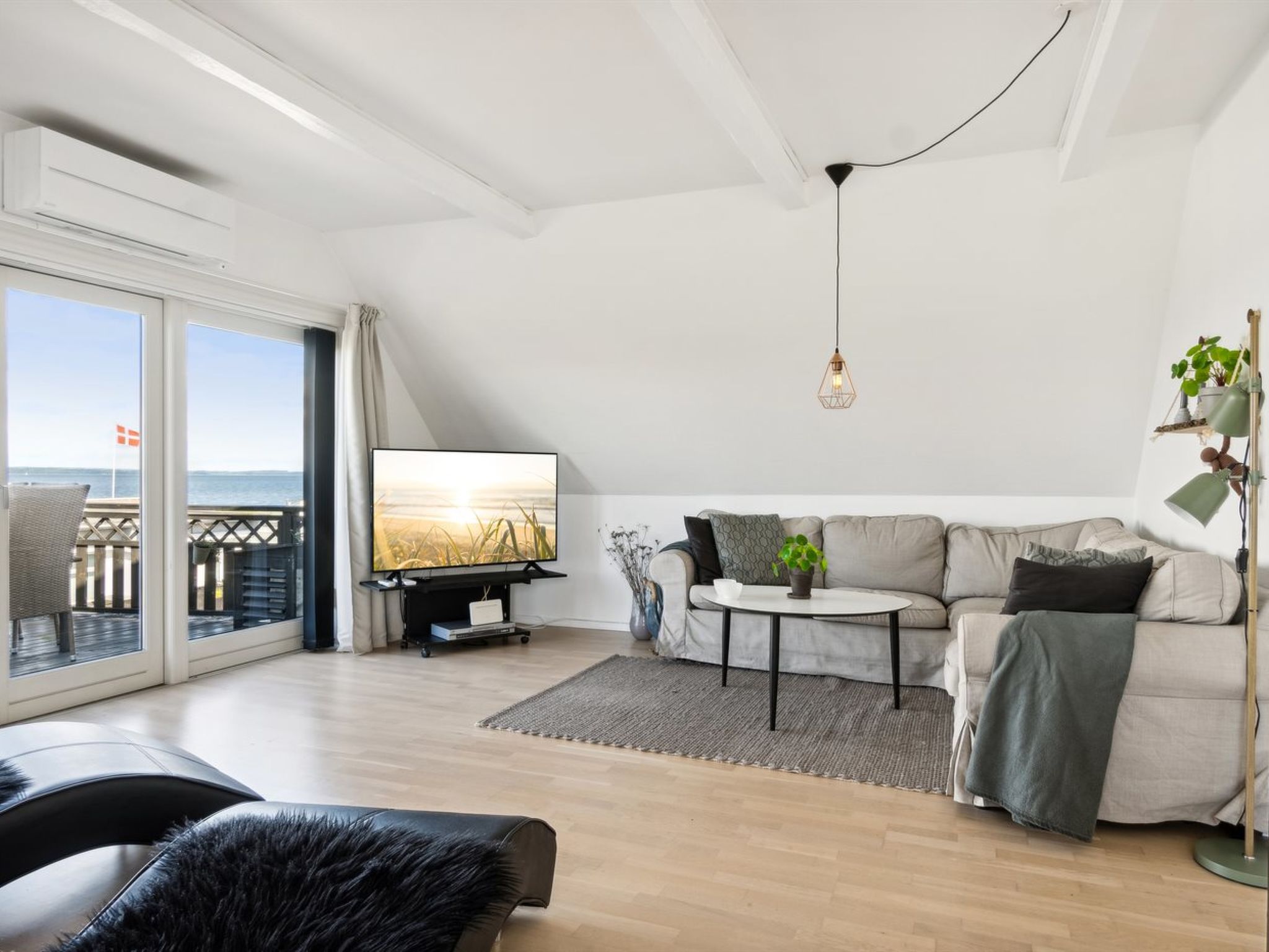 "Mari" - 150m from the sea - Binnen