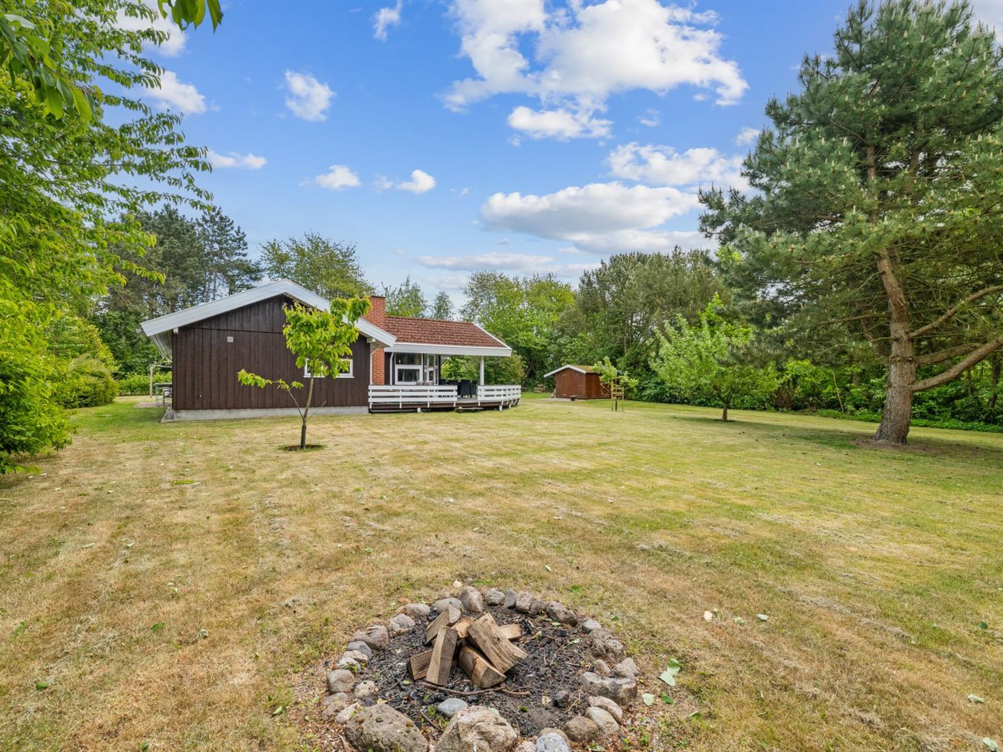 "Hennrik" - 240m from the sea - Buiten