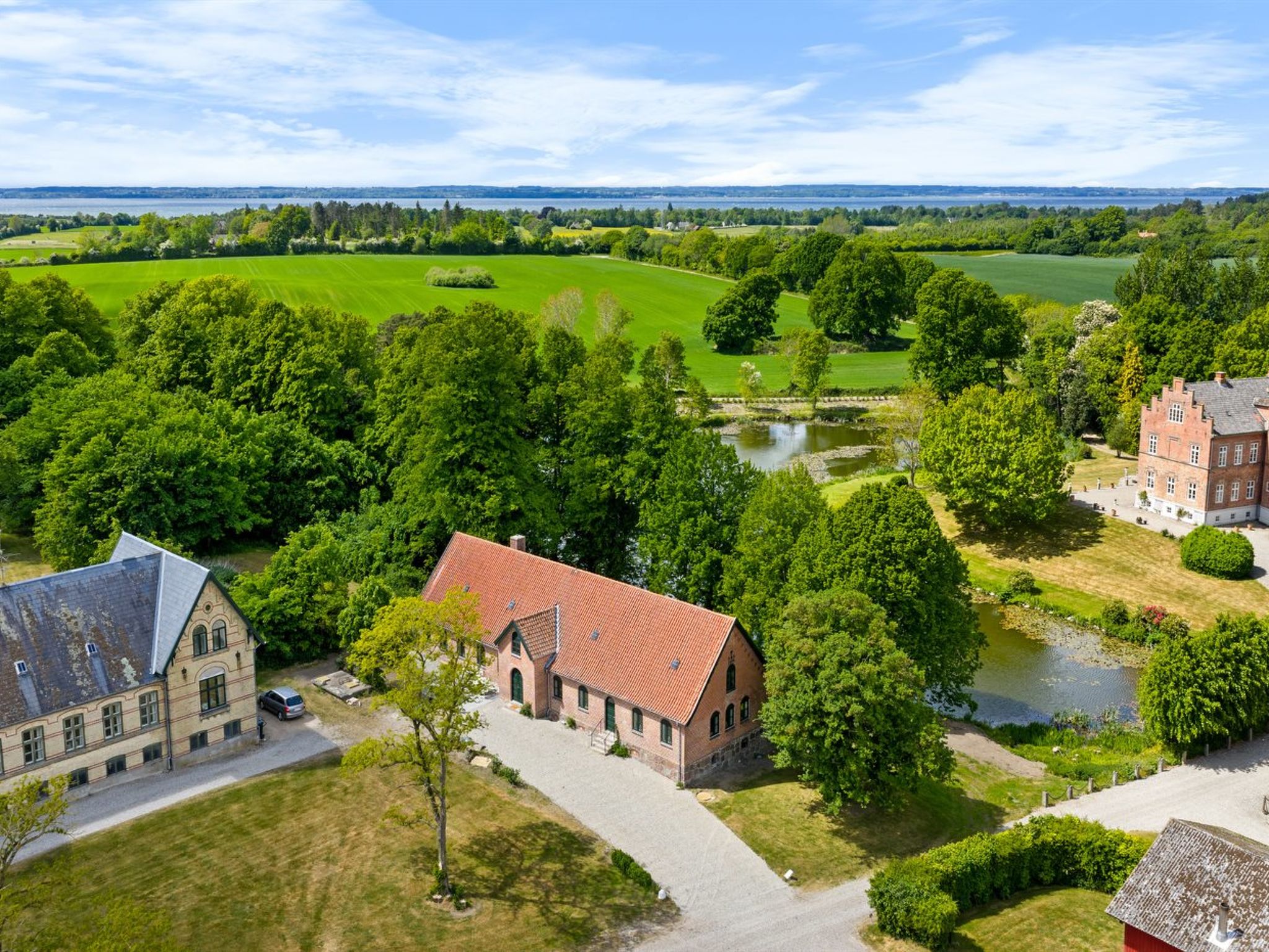 "Brun" - 1.5km from the sea-Binnen