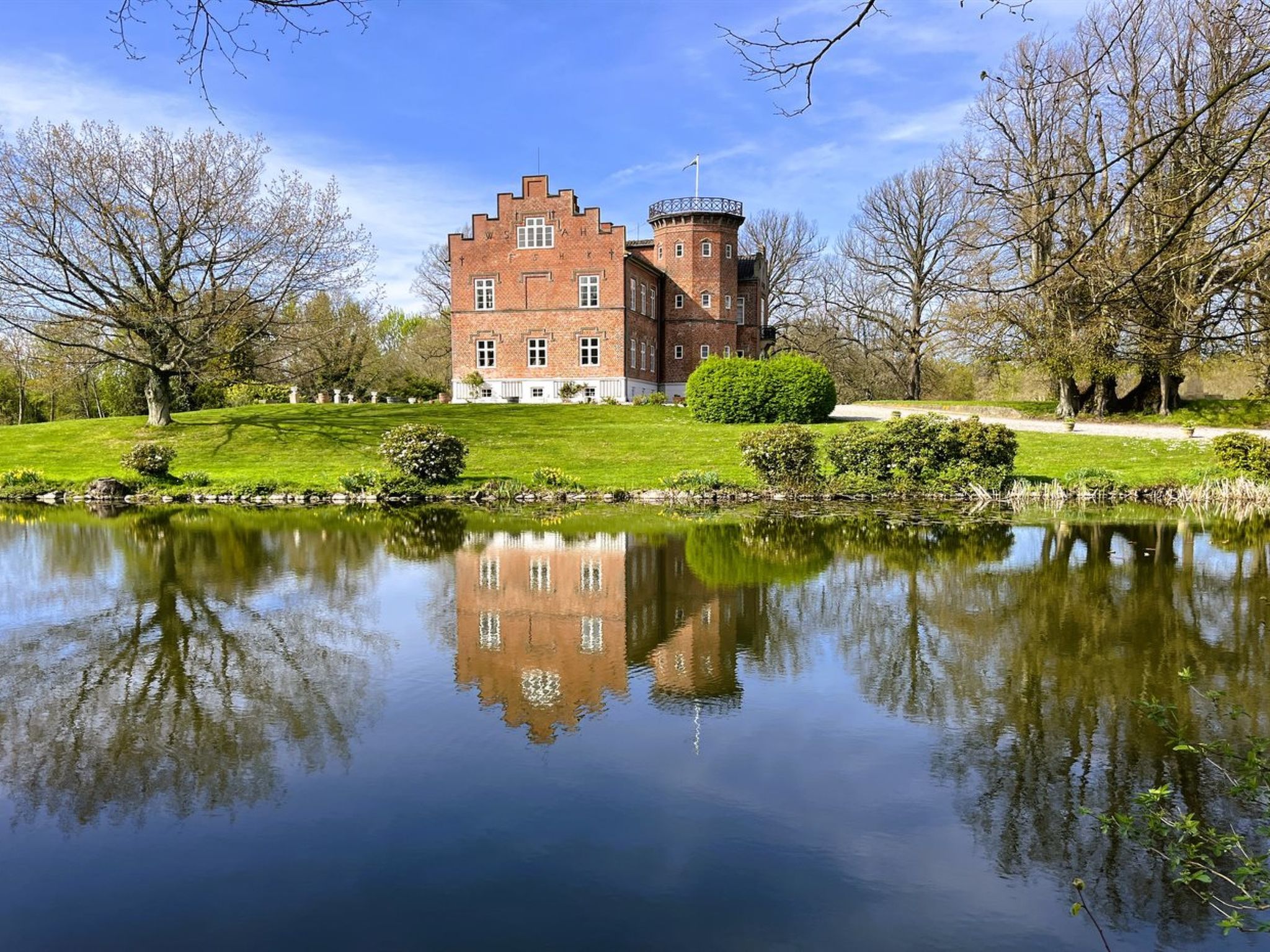 "Brun" - 1.5km from the sea - Buiten