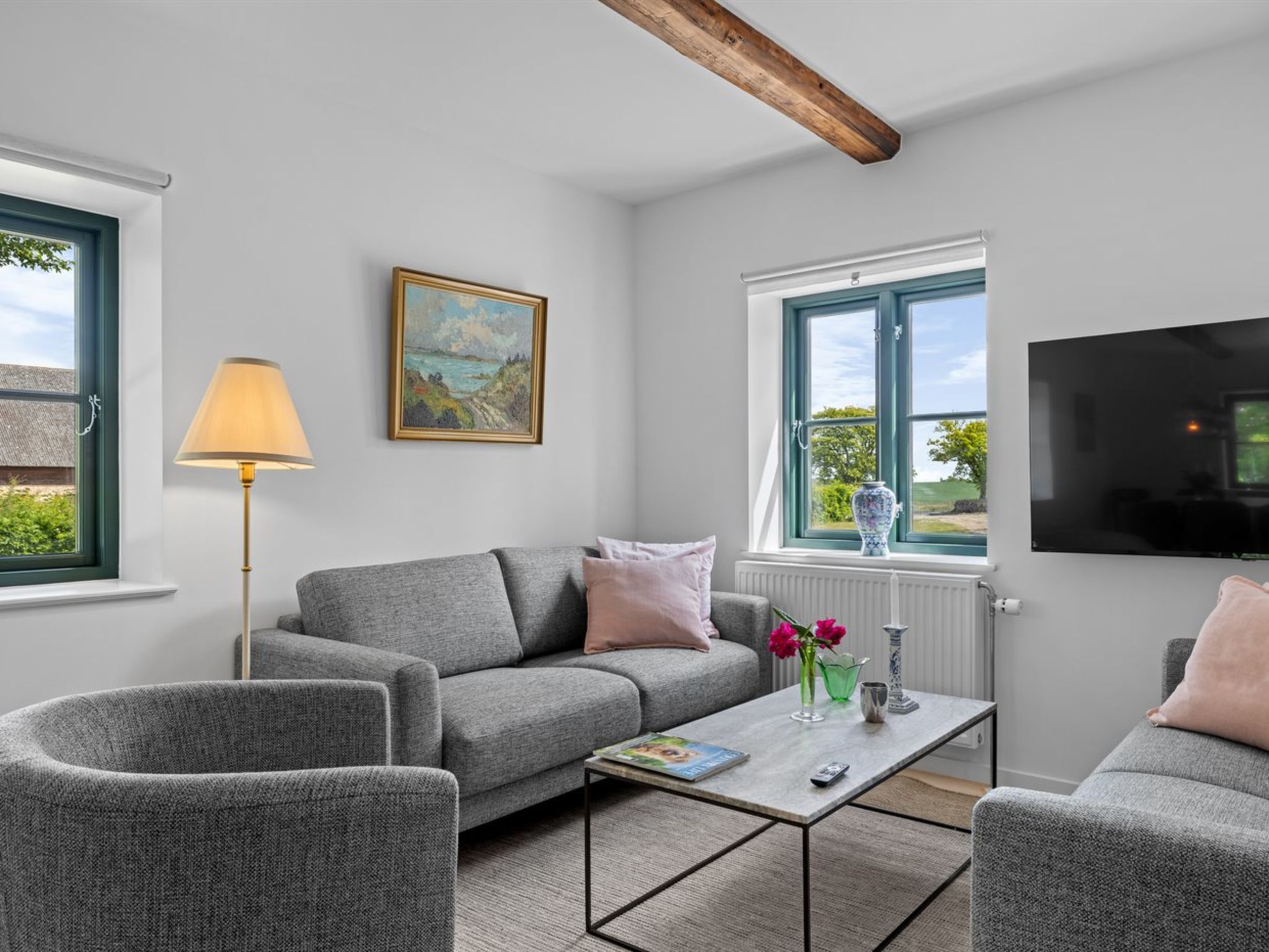 "Brun" - 1.5km from the sea - Binnen