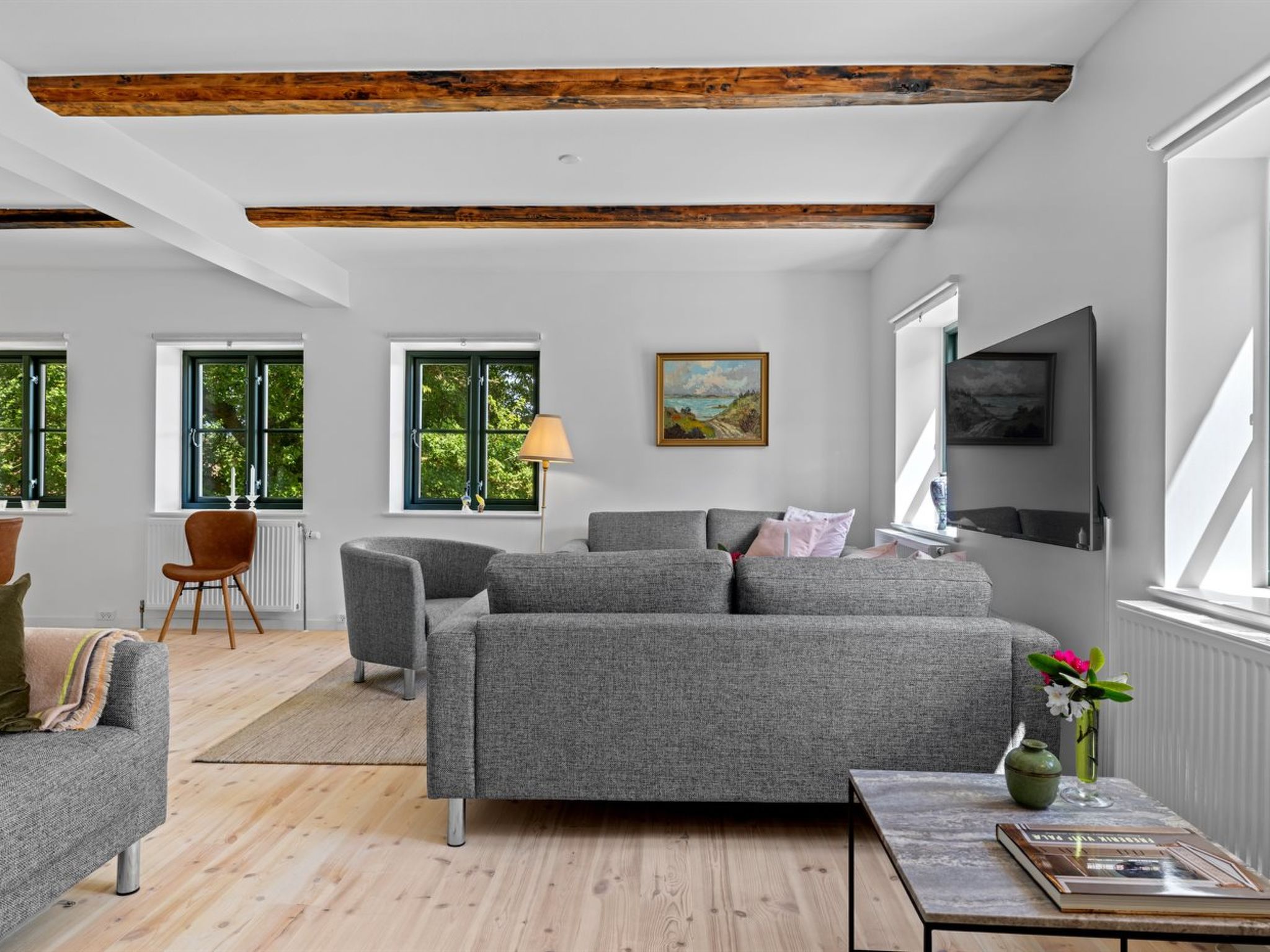 "Brun" - 1.5km from the sea - Binnen