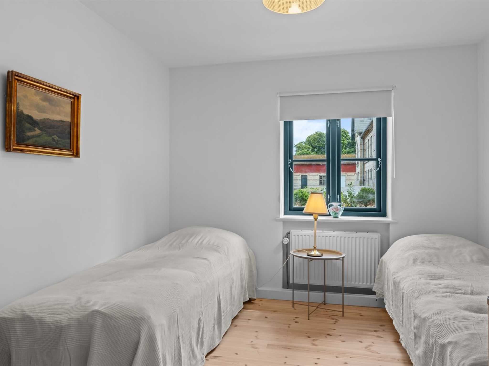 "Brun" - 1.5km from the sea - Binnen