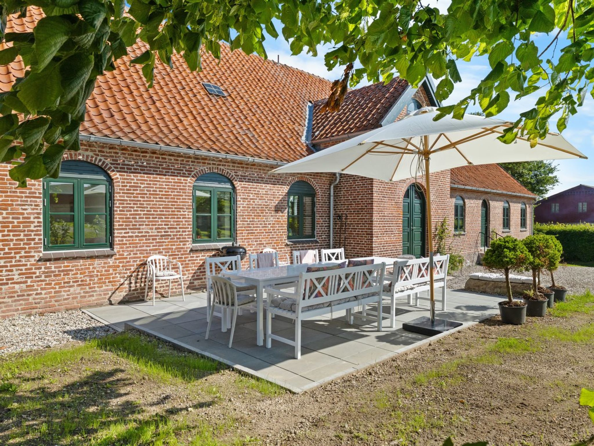 "Brun" - 1.5km from the sea - Buiten