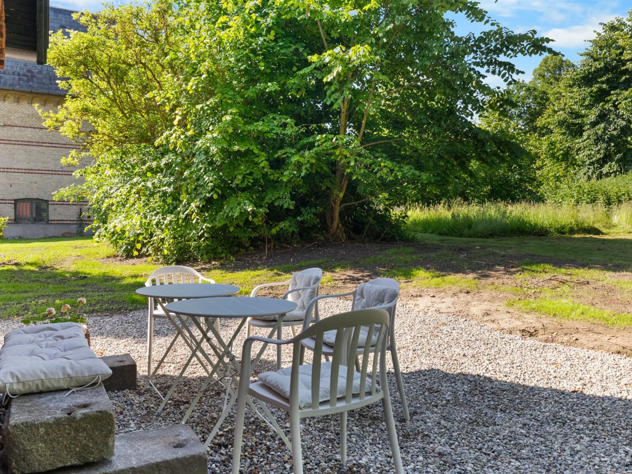 "Brun" - 1.5km from the sea - Buiten
