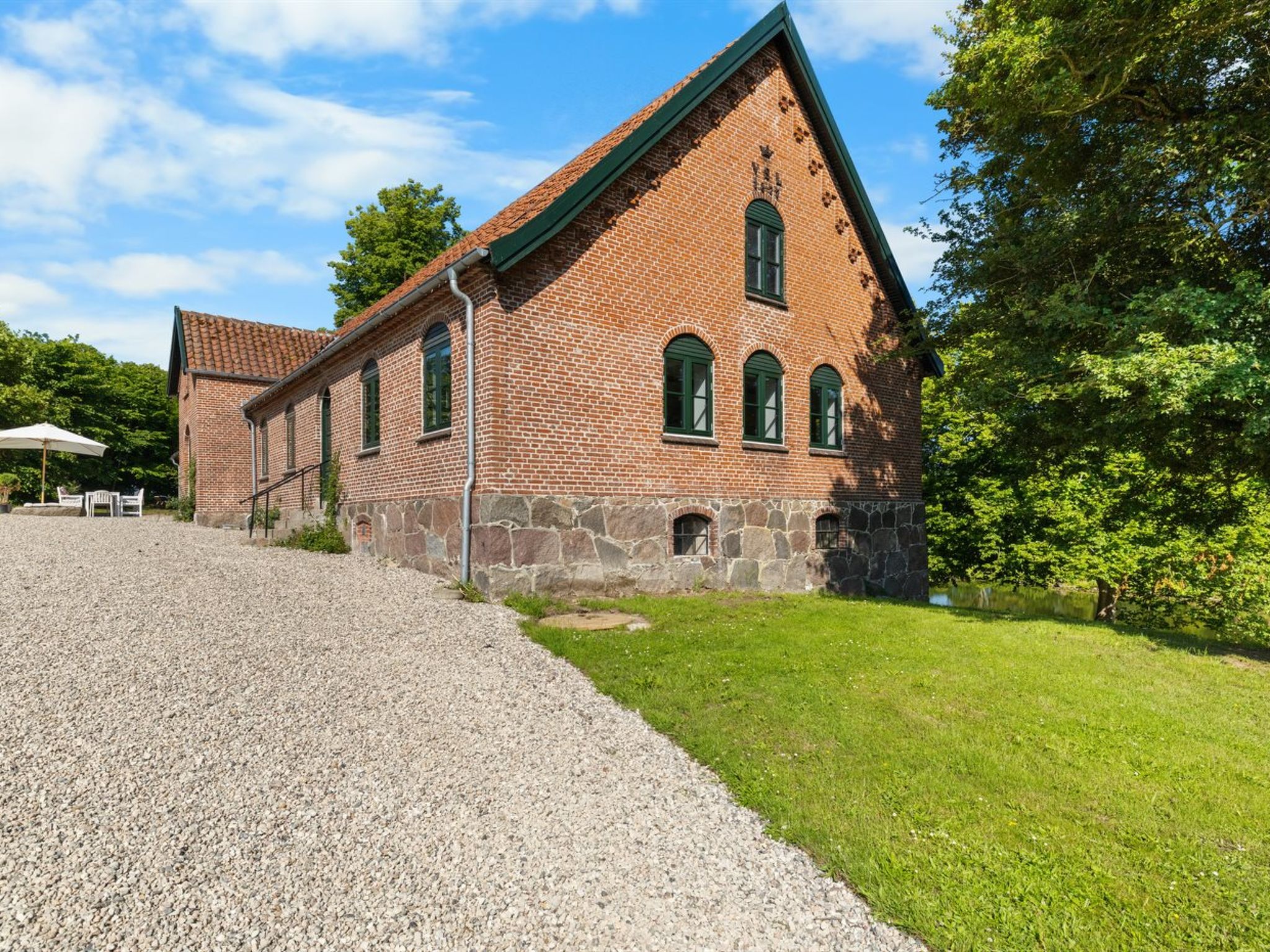 "Brun" - 1.5km from the sea - Buiten