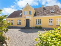 Goti: Historisch familiehuis met zeezicht op 850m van het strand, Fyn - thumbnail 1