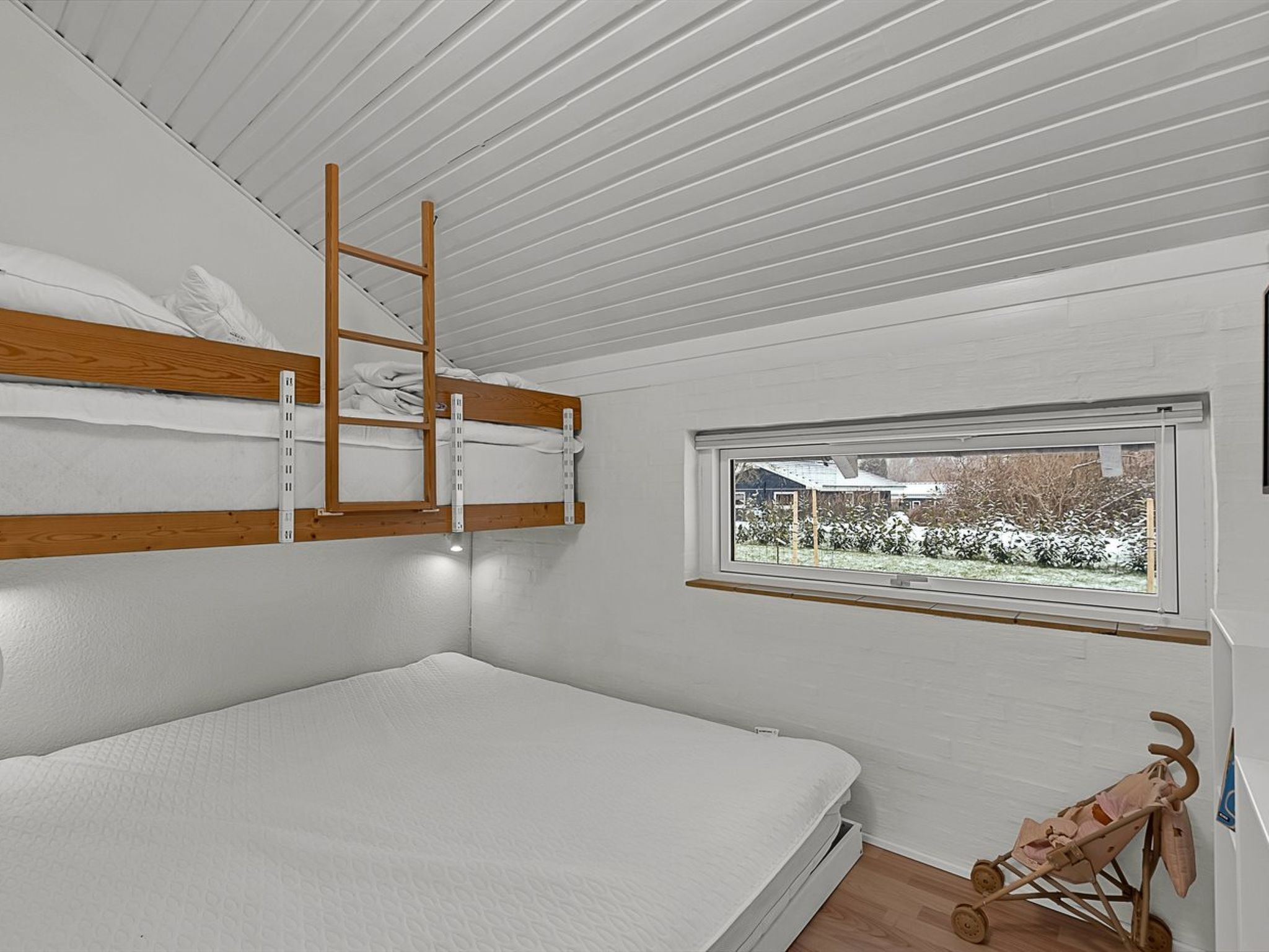 Photo of "Hielm" - 490m from the sea