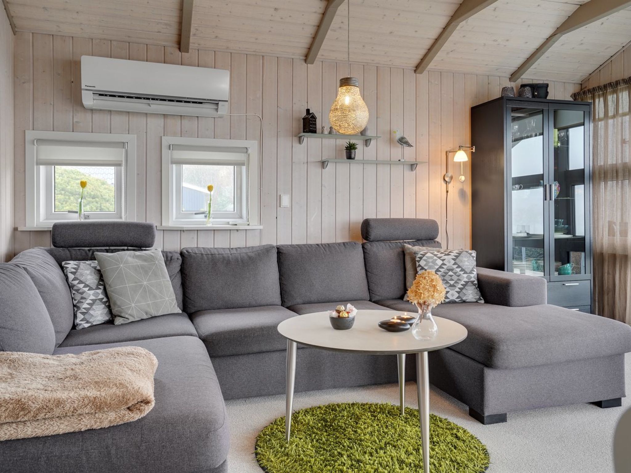 "Ebbeline" - 150m from the sea - Binnen
